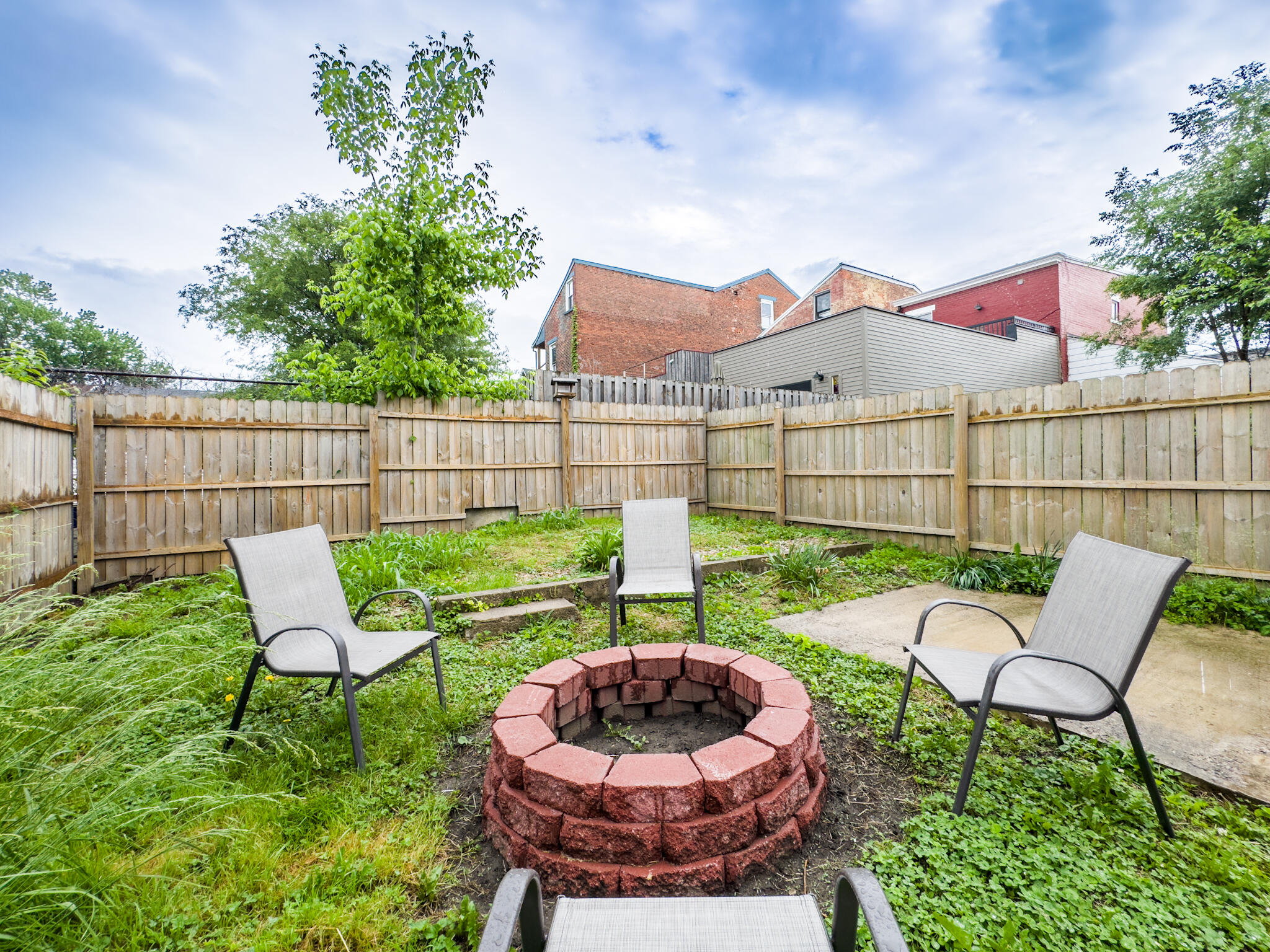 1124 Lee Street Property Photo 25