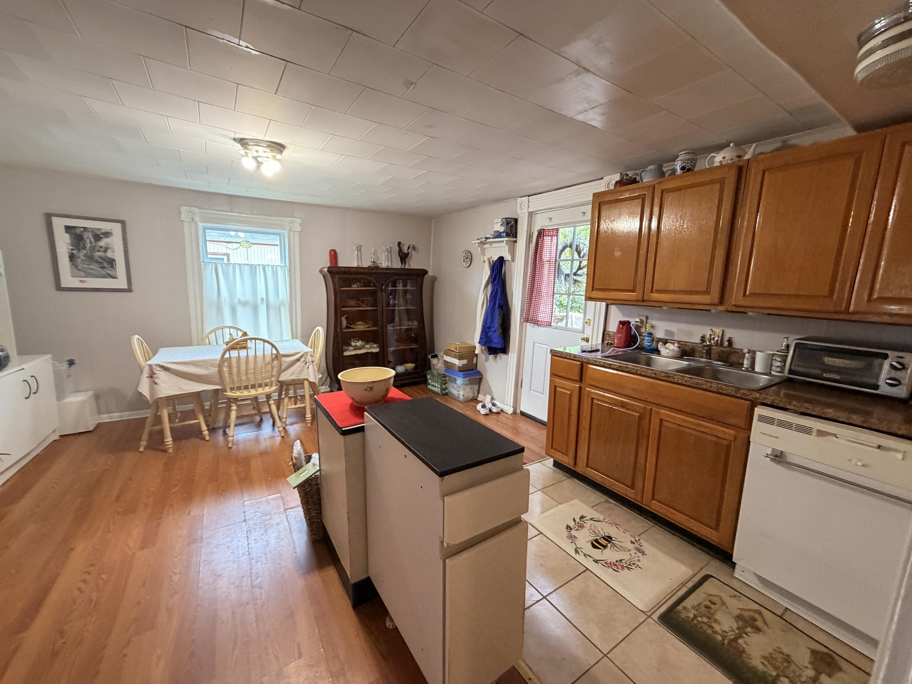 29 S Main Street Property Photo 7