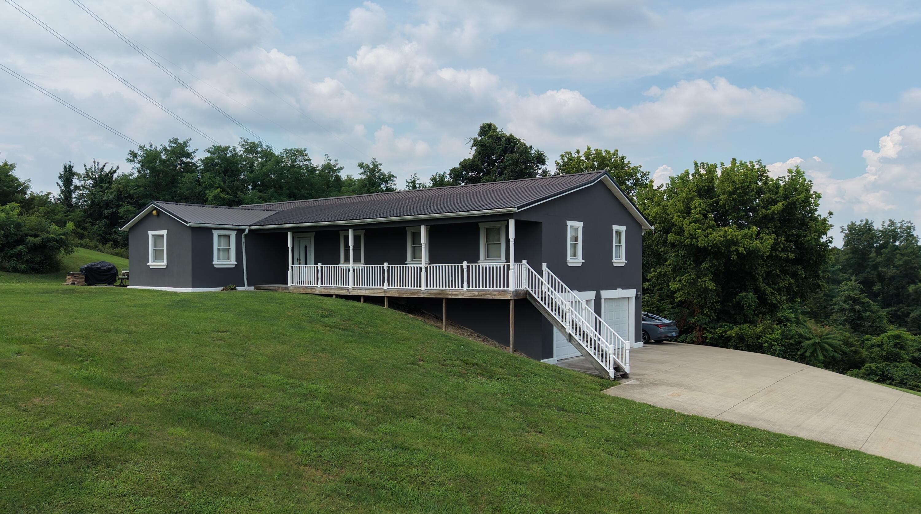 751 Barker Road Property Photo 6