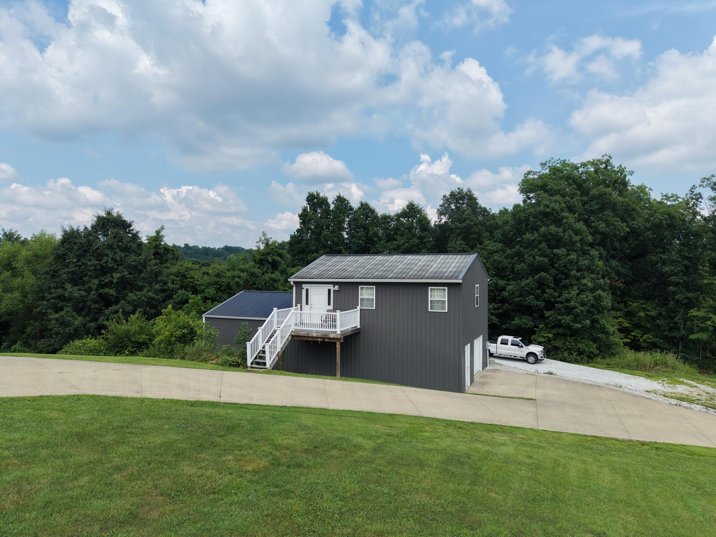 751 Barker Road Property Photo 7