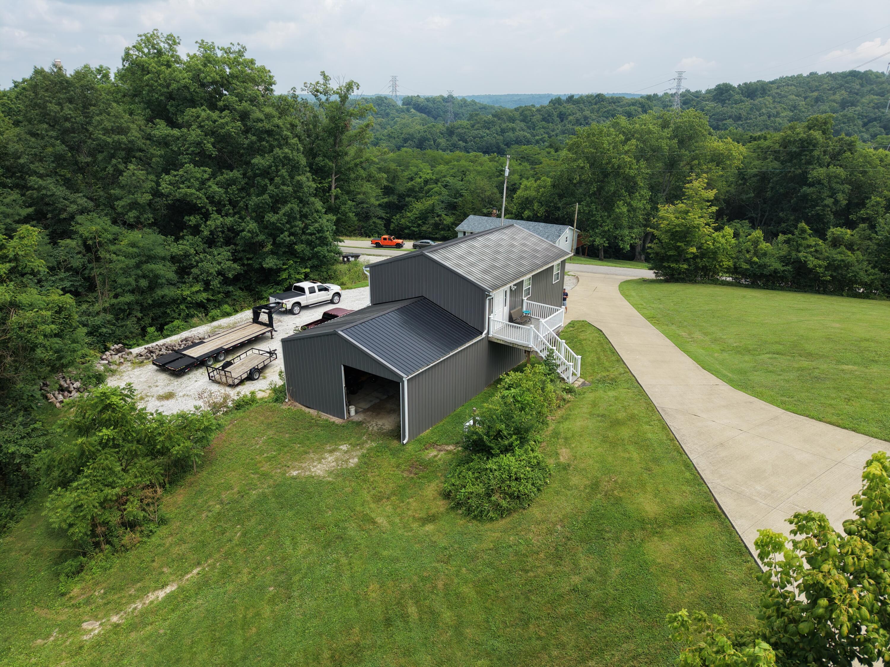 751 Barker Road Property Photo 8