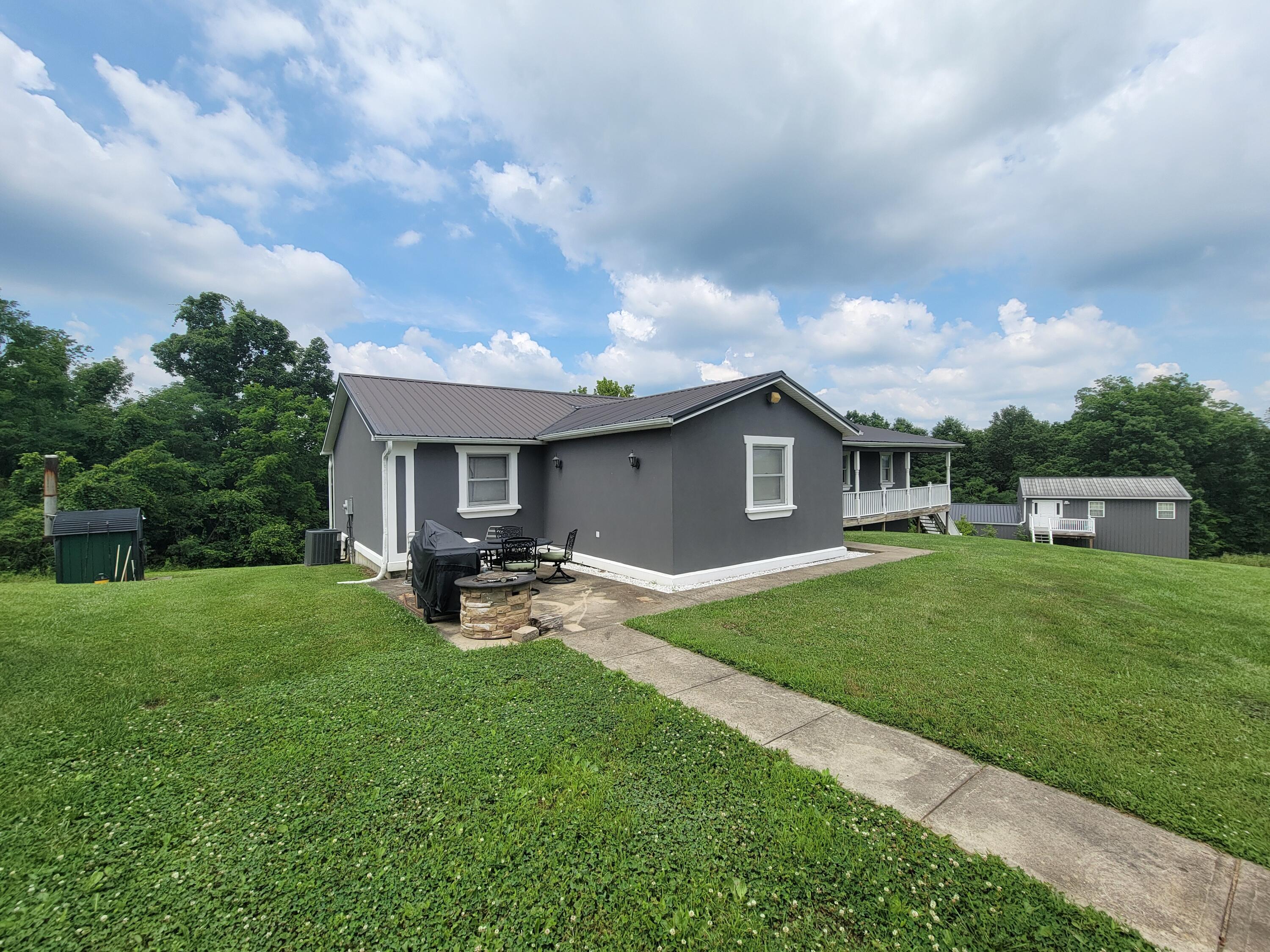 751 Barker Road Property Photo 12