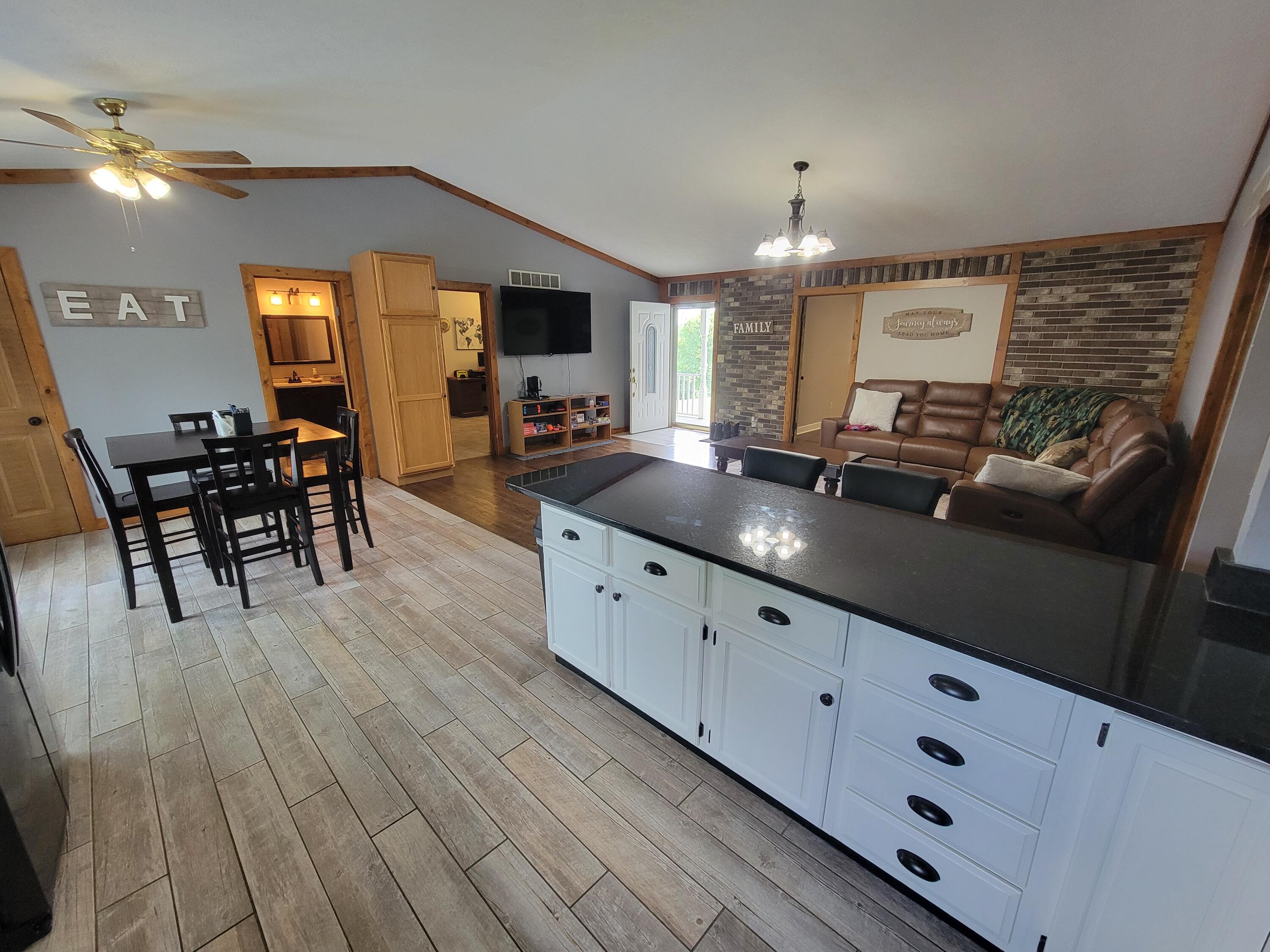 751 Barker Road Property Photo 21