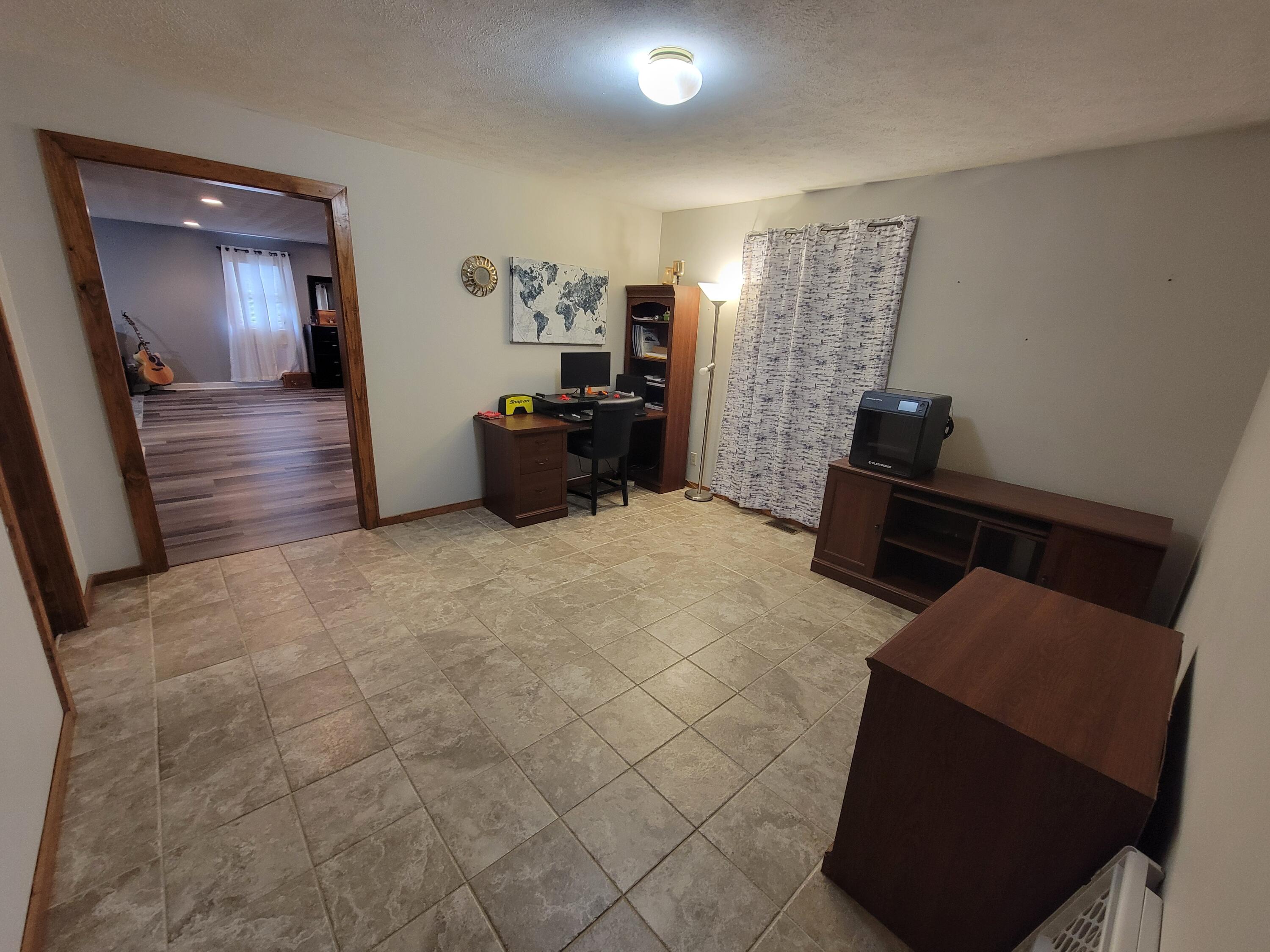 751 Barker Road Property Photo 23