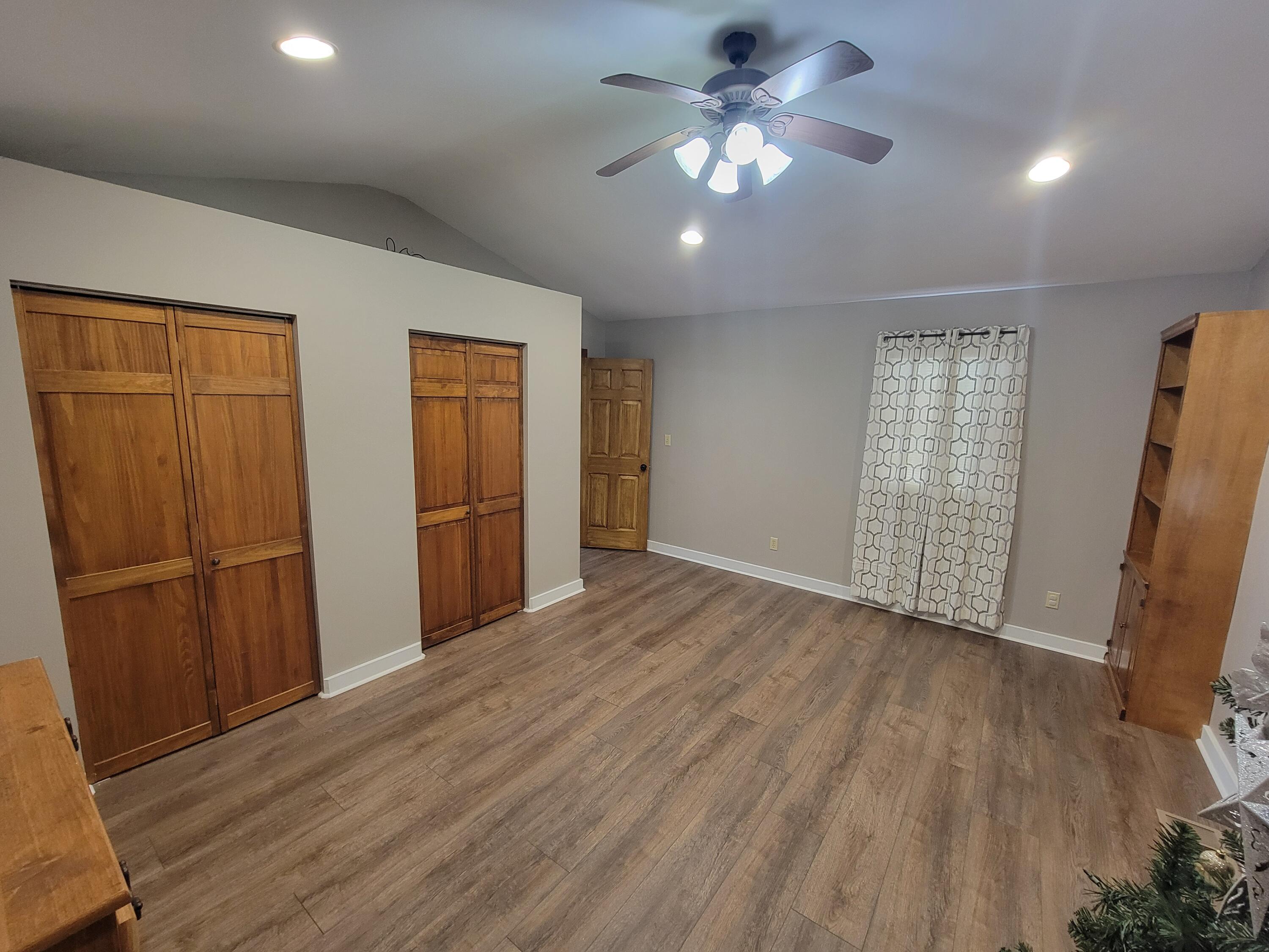 751 Barker Road Property Photo 32