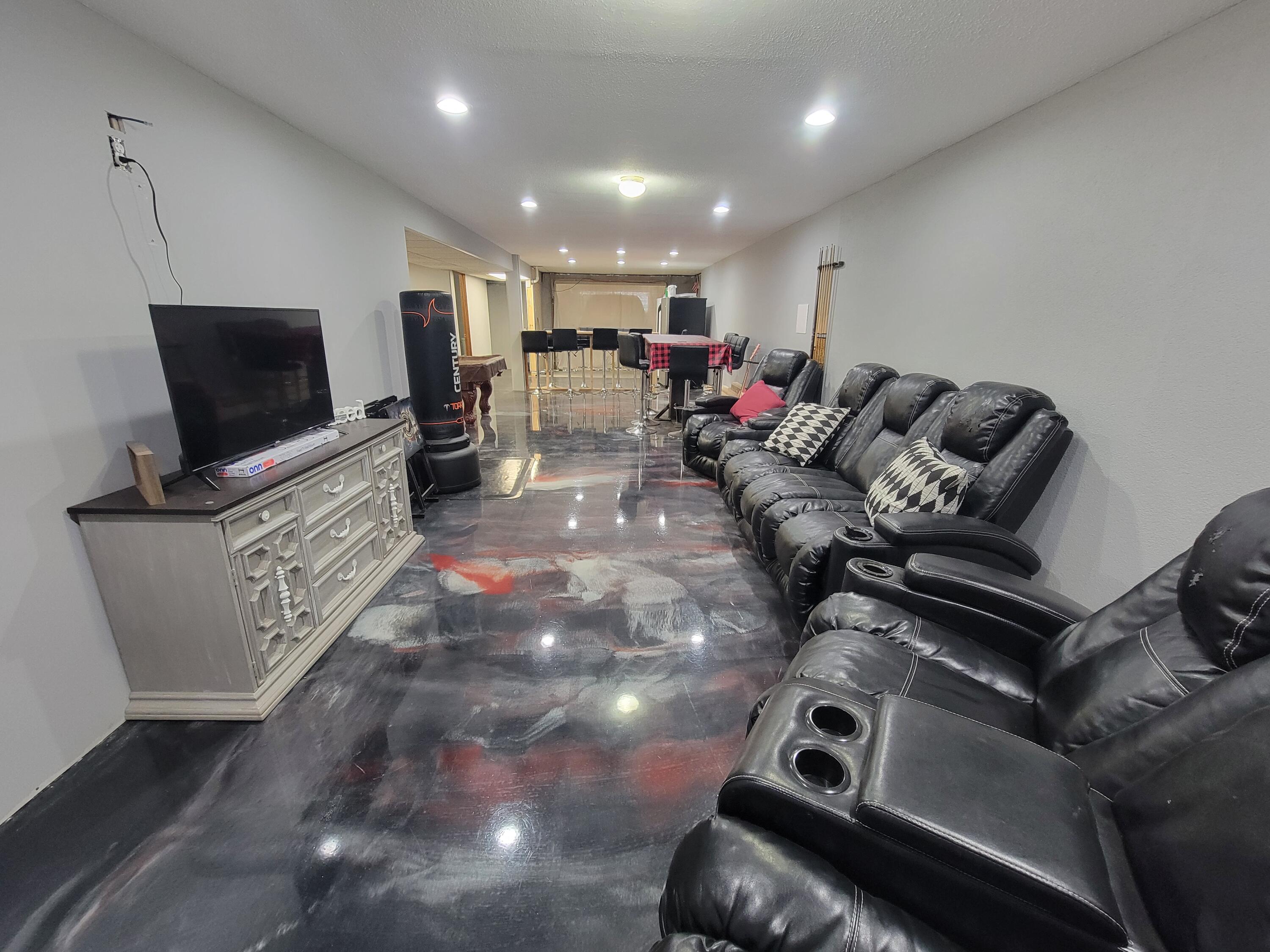 751 Barker Road Property Photo 38