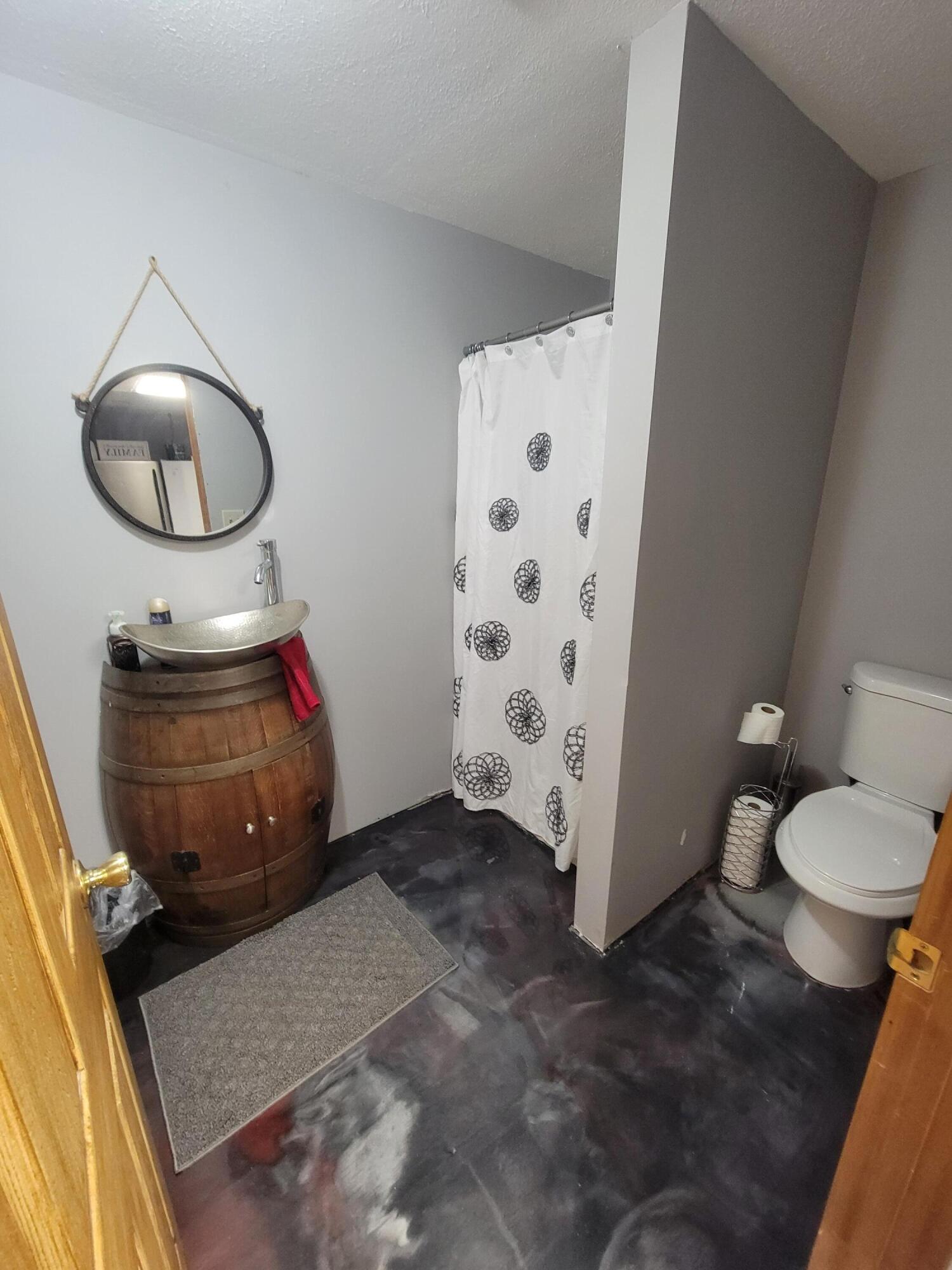 751 Barker Road Property Photo 40