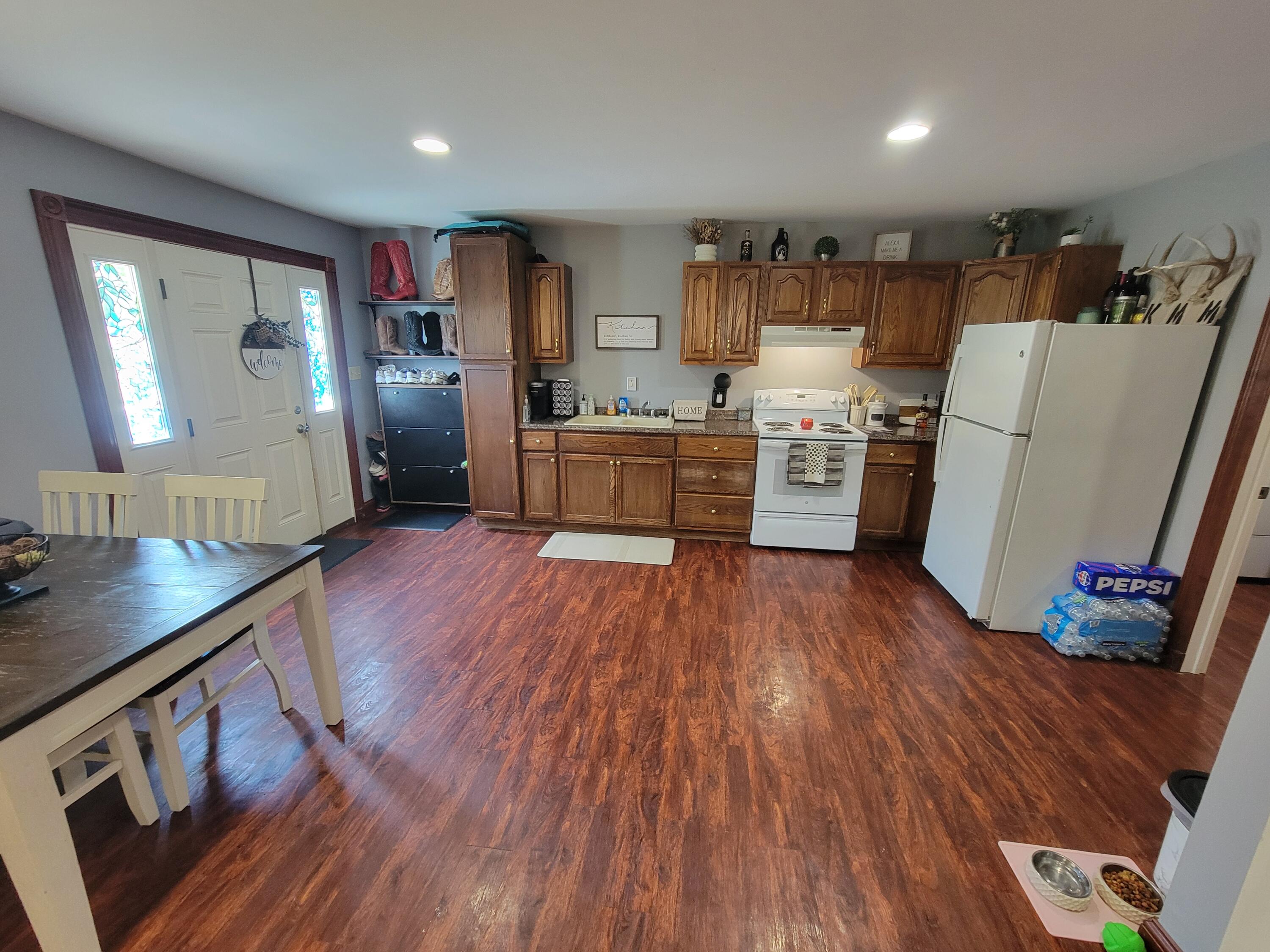 751 Barker Road Property Photo 43