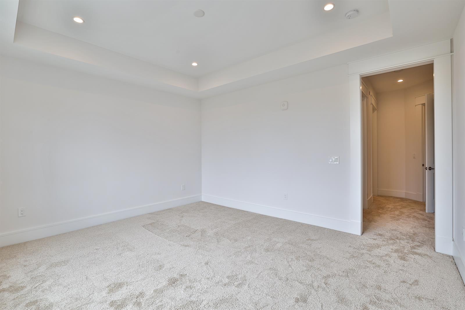 1 Highland Avenue, 309 Property Photo 20