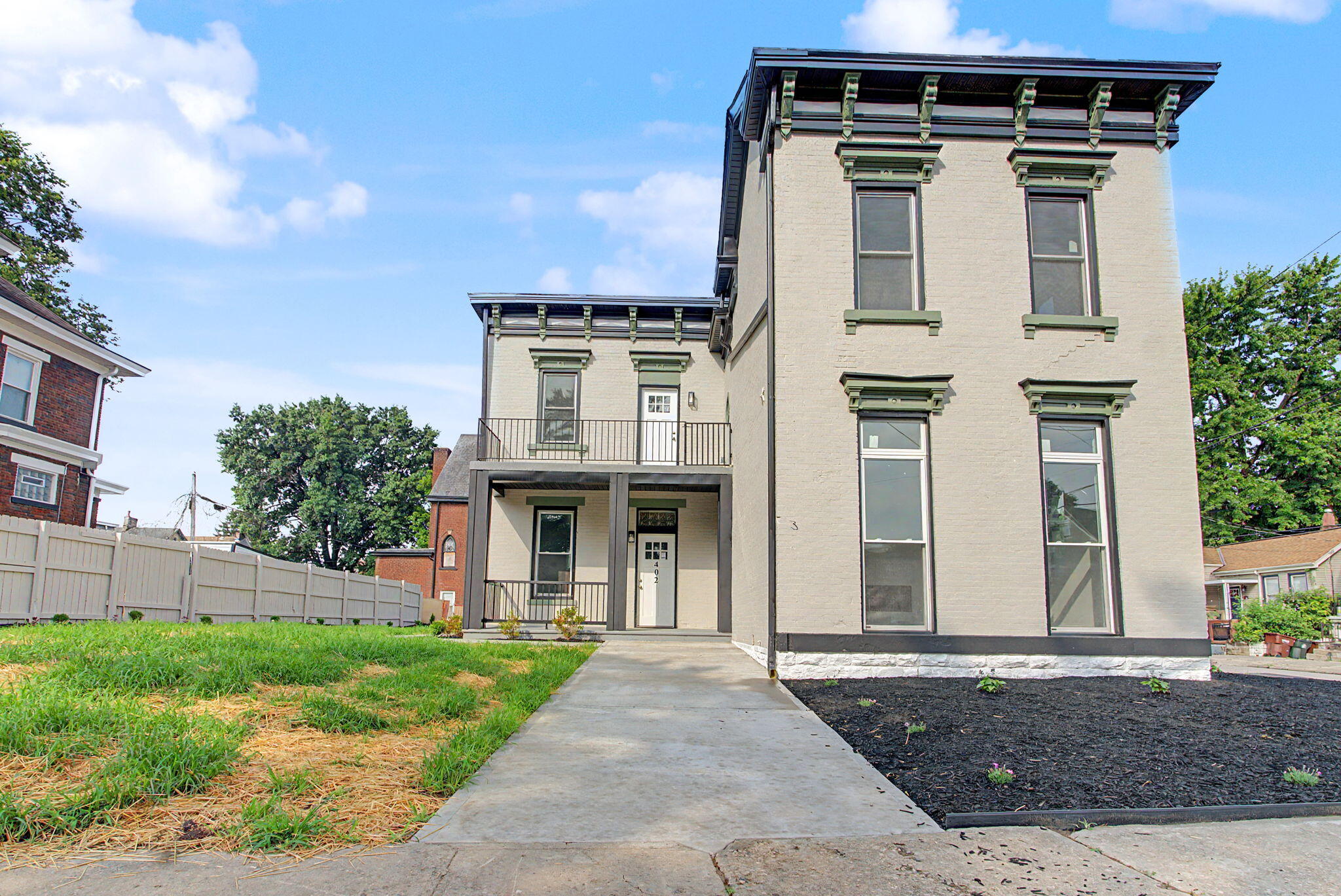 402 Dayton Avenue Property Photo 1