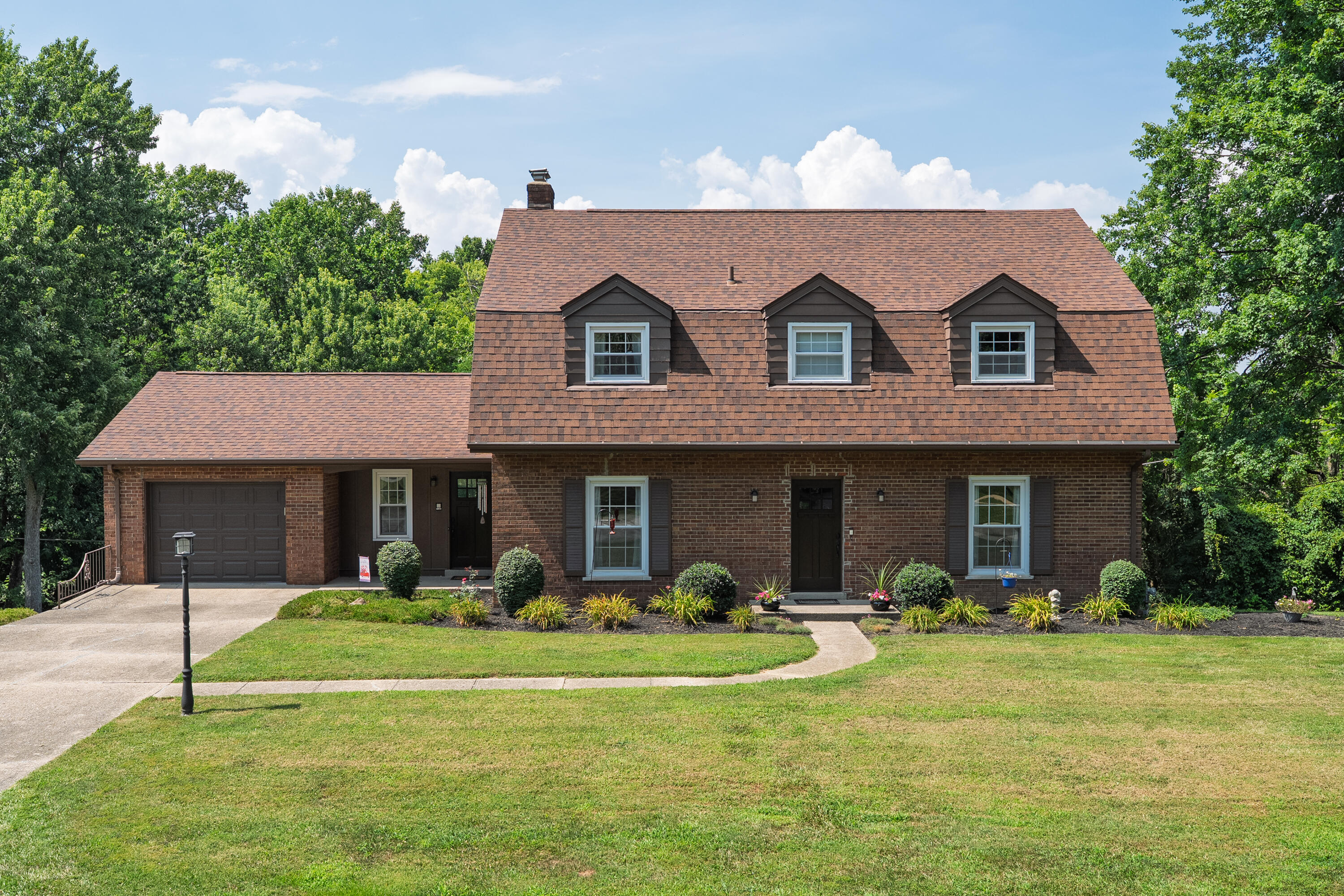3685 Mockingbird Lane Property Photo 1