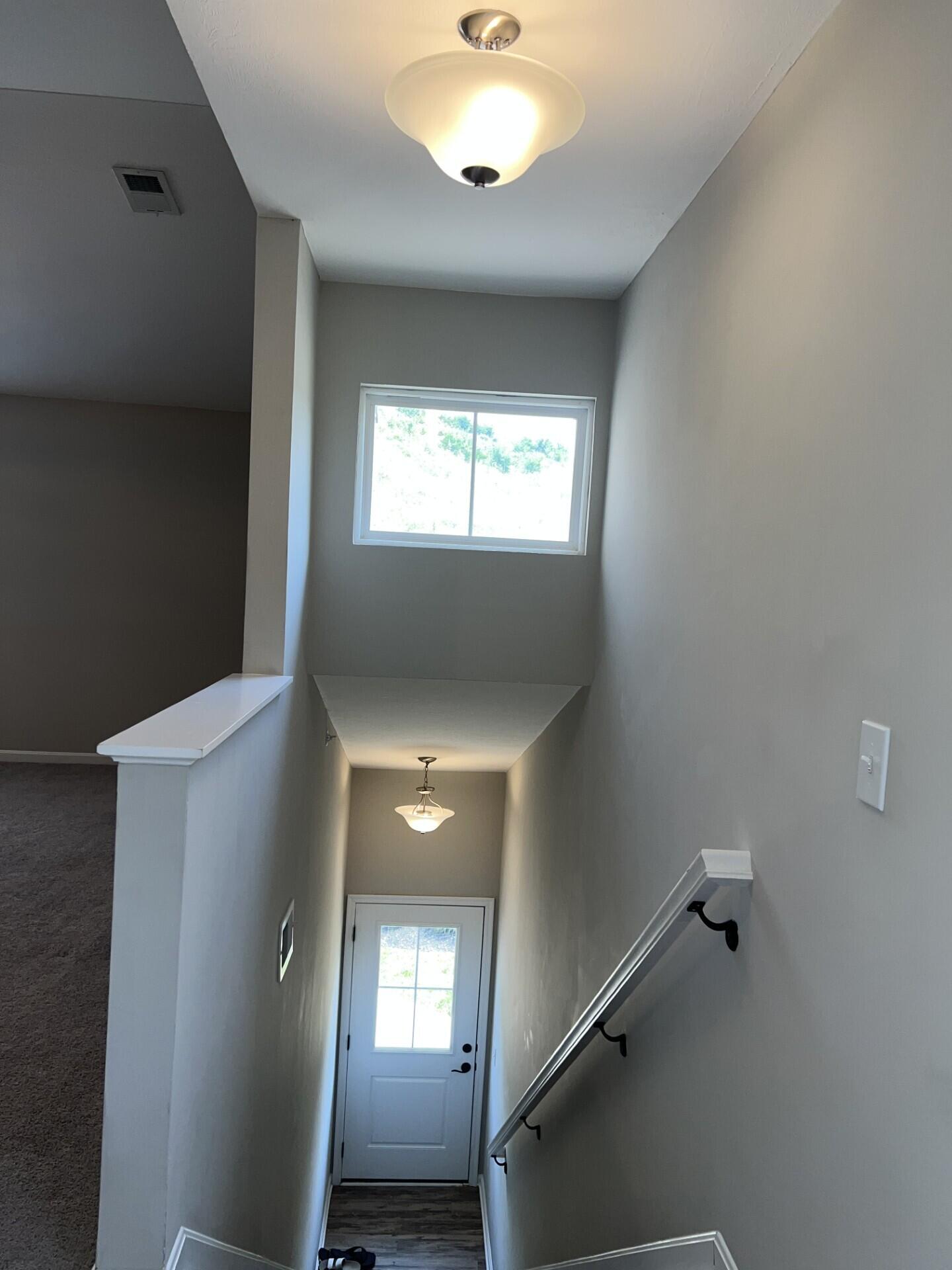 7580 Woodhaven Court Property Photo 4
