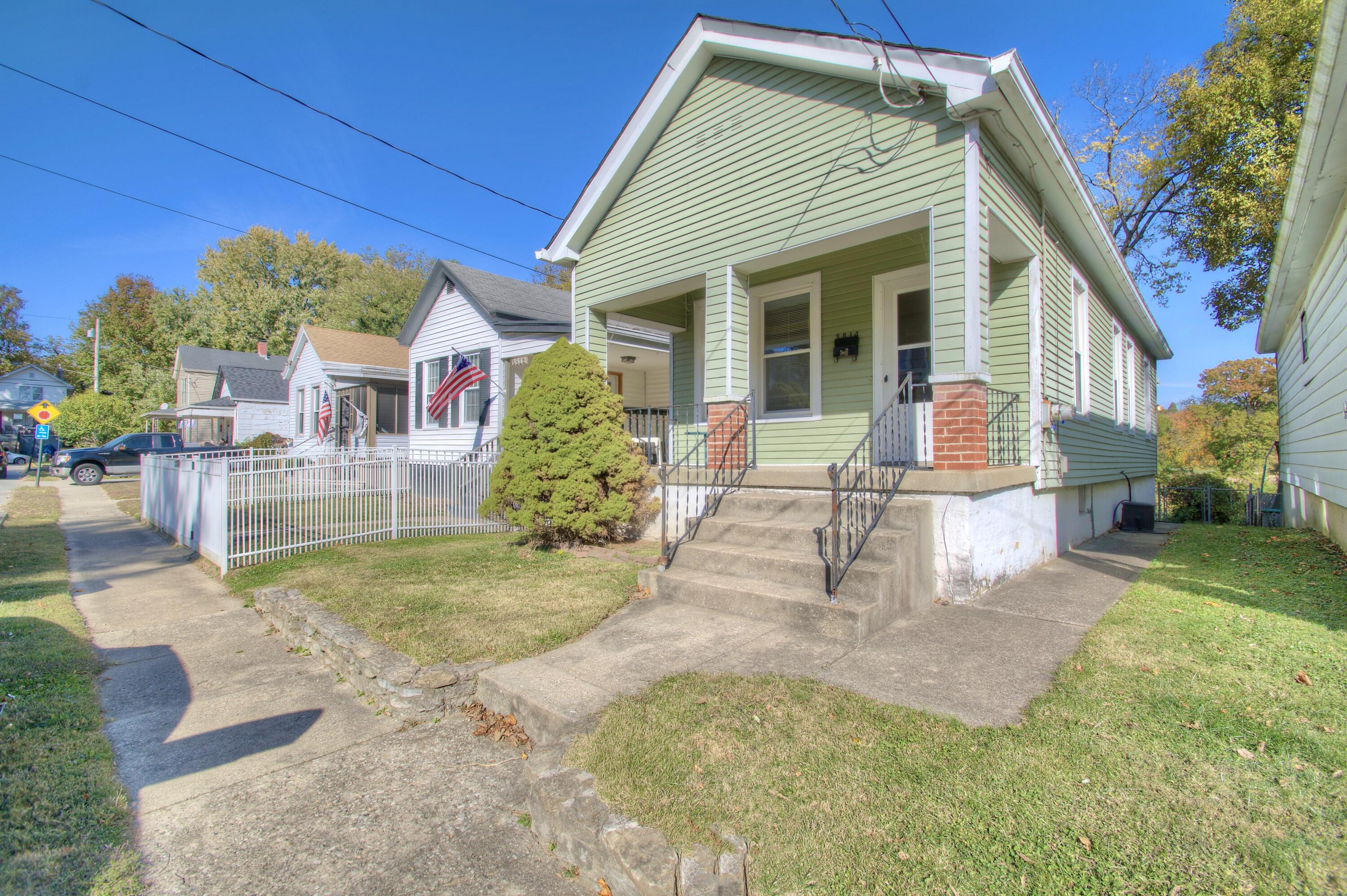 3814 Leslie Avenue Property Photo 1