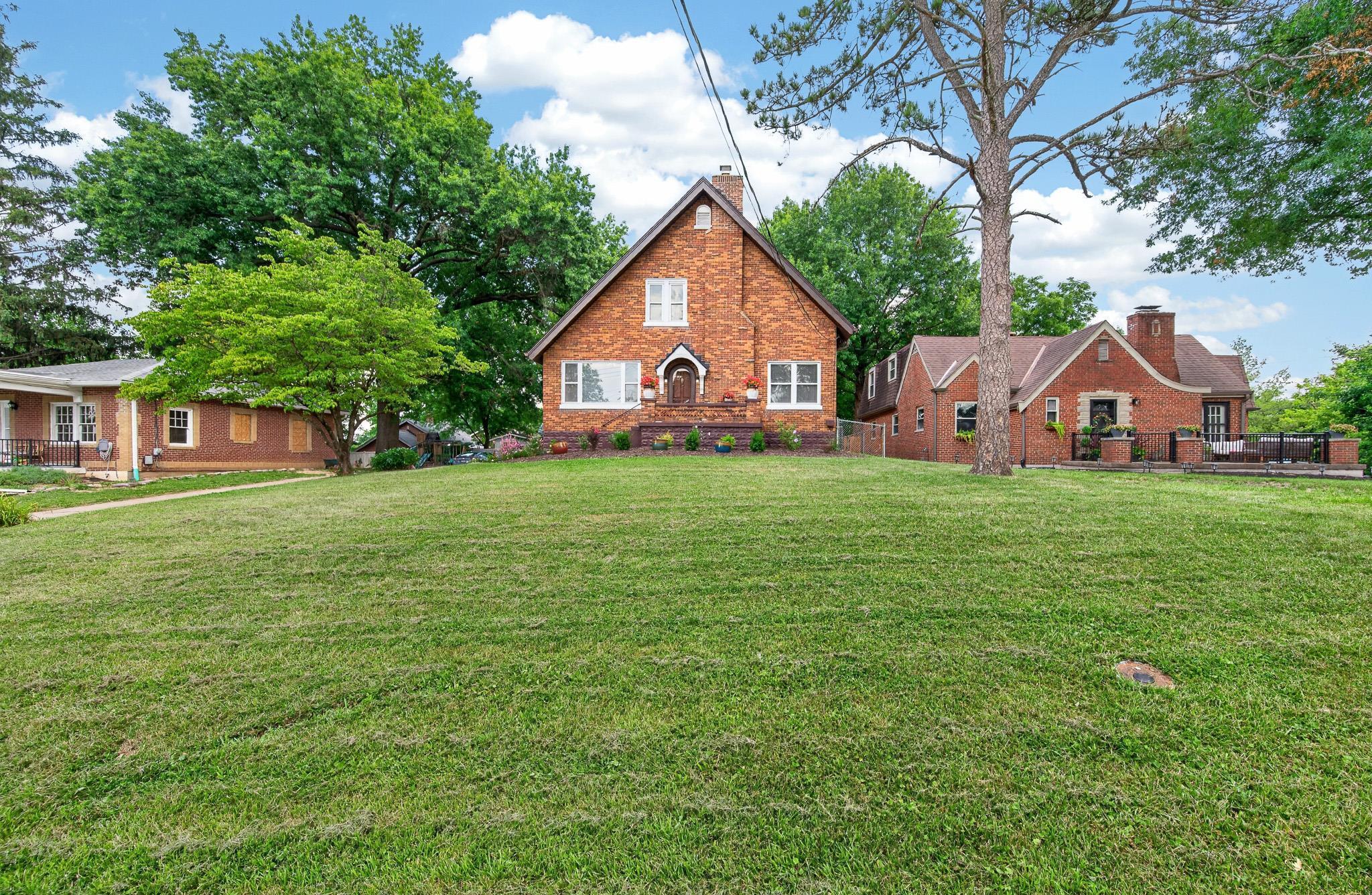 30 Dudley Road Property Photo 2
