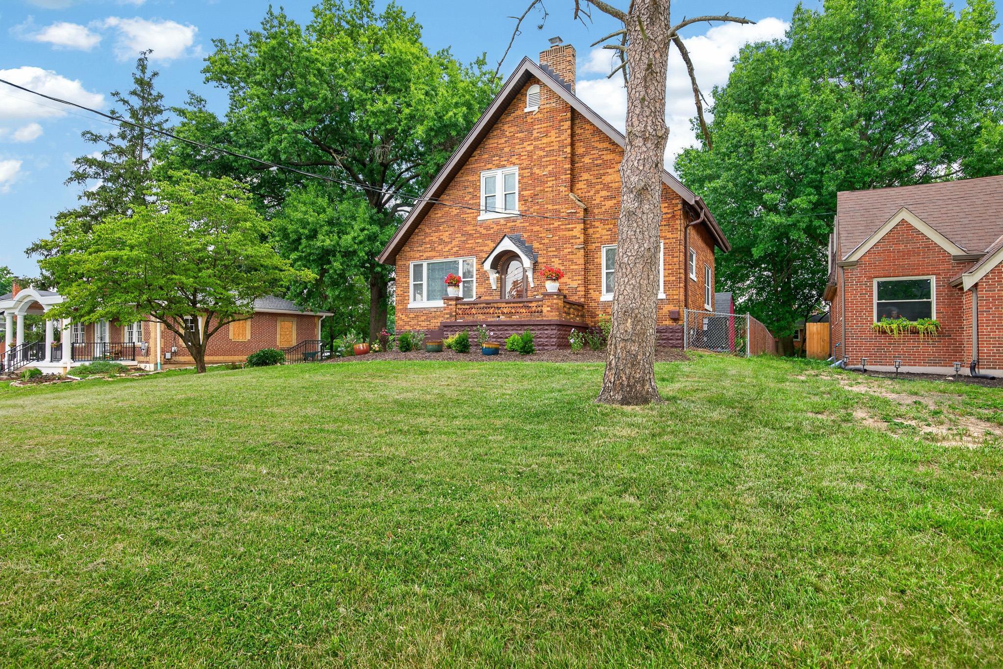 30 Dudley Road Property Photo 4