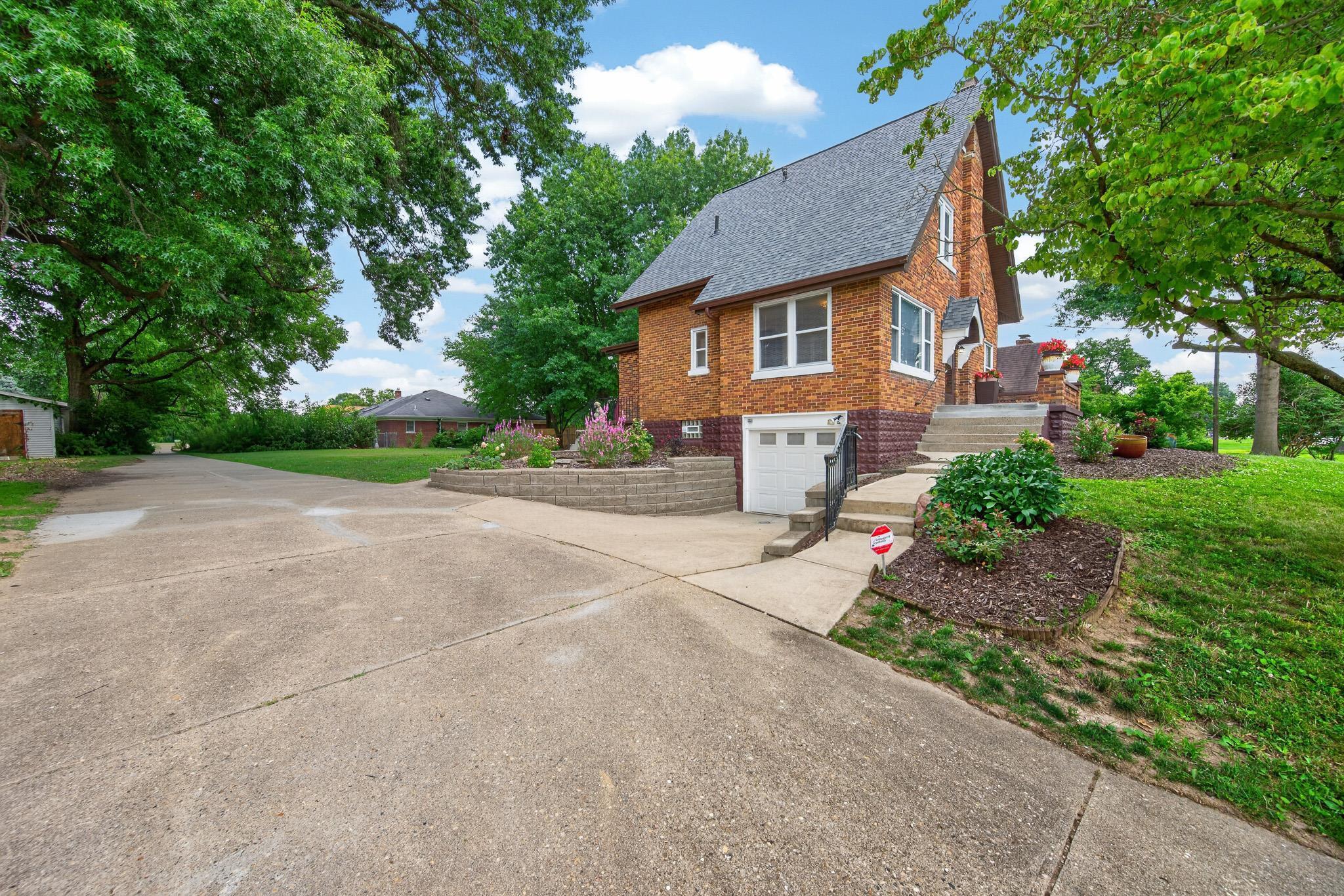 30 Dudley Road Property Photo 5