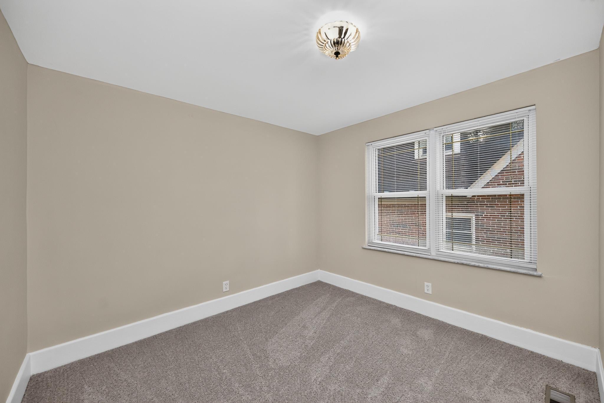 30 Dudley Road Property Photo 27