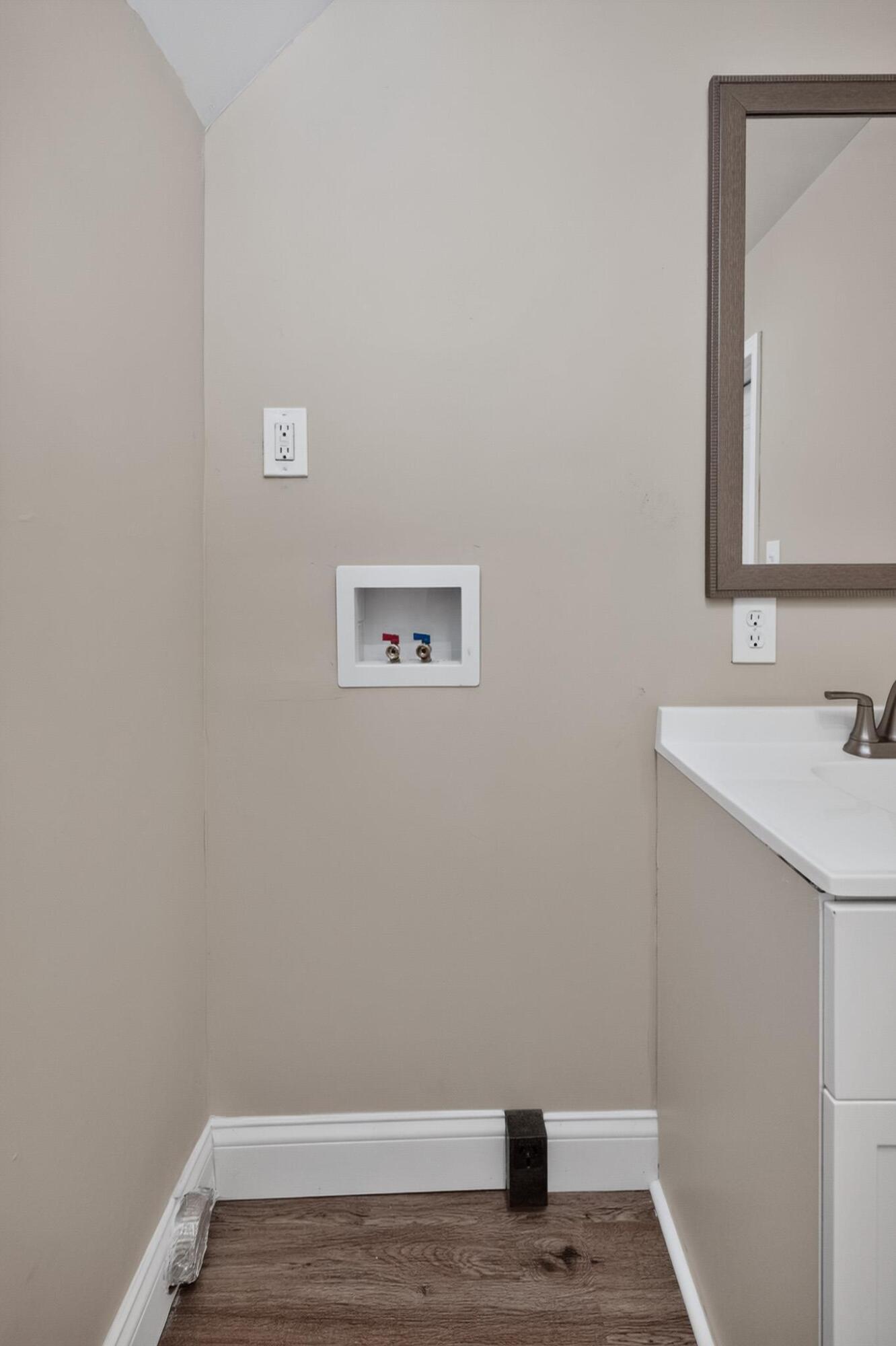 30 Dudley Road Property Photo 42