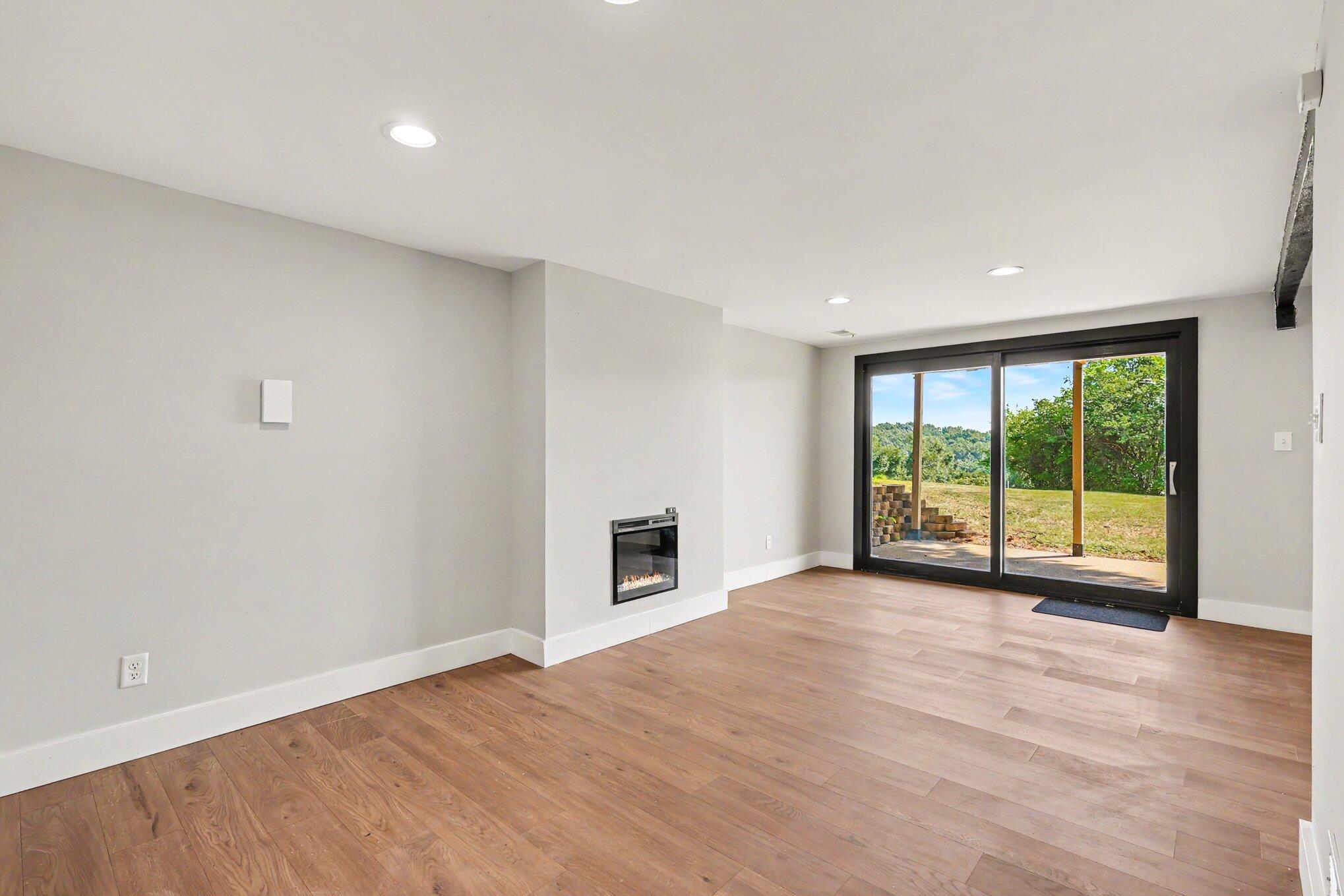 950 Reeves Road Property Photo 16