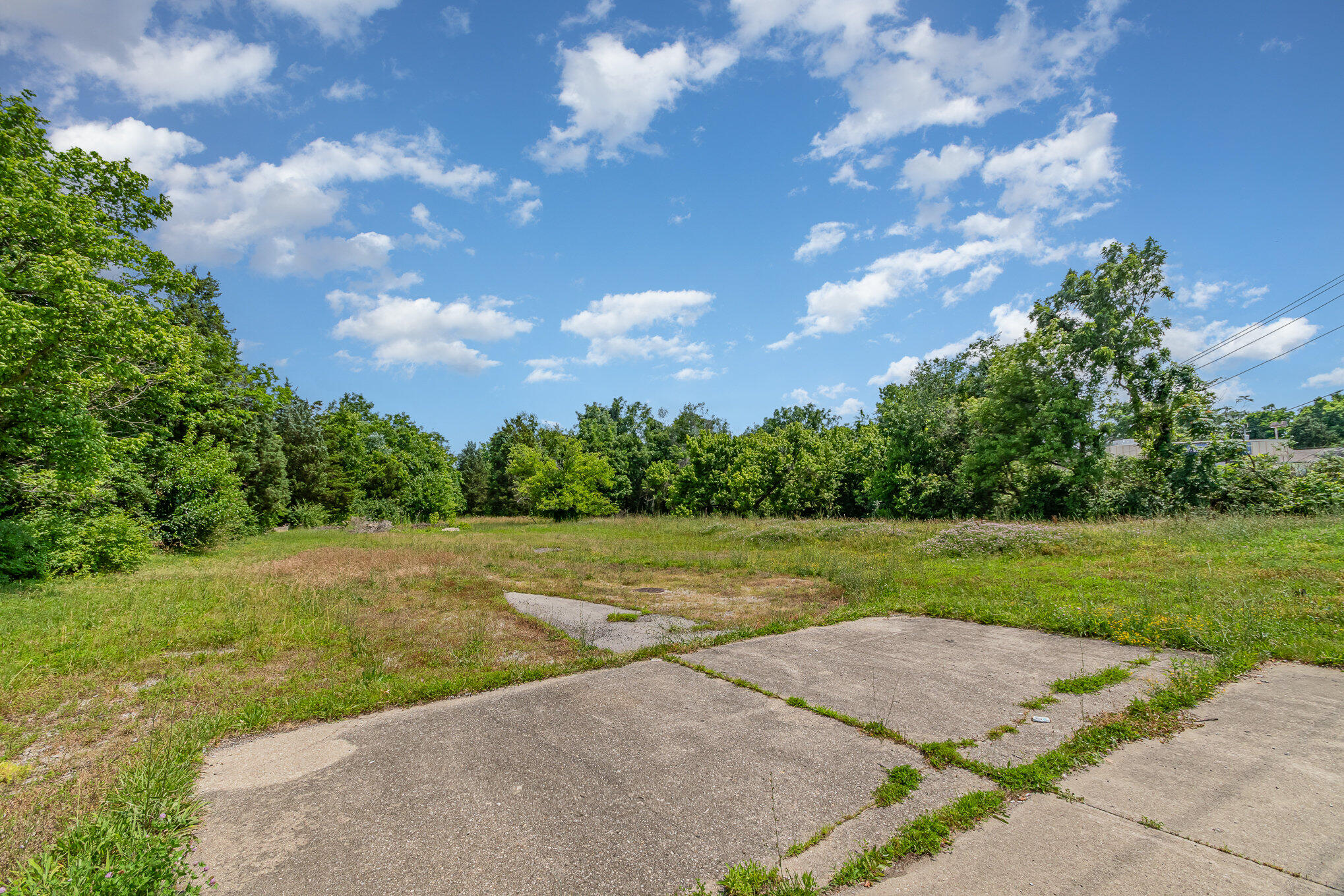 6823 Dixie Hwy Property Photo 5