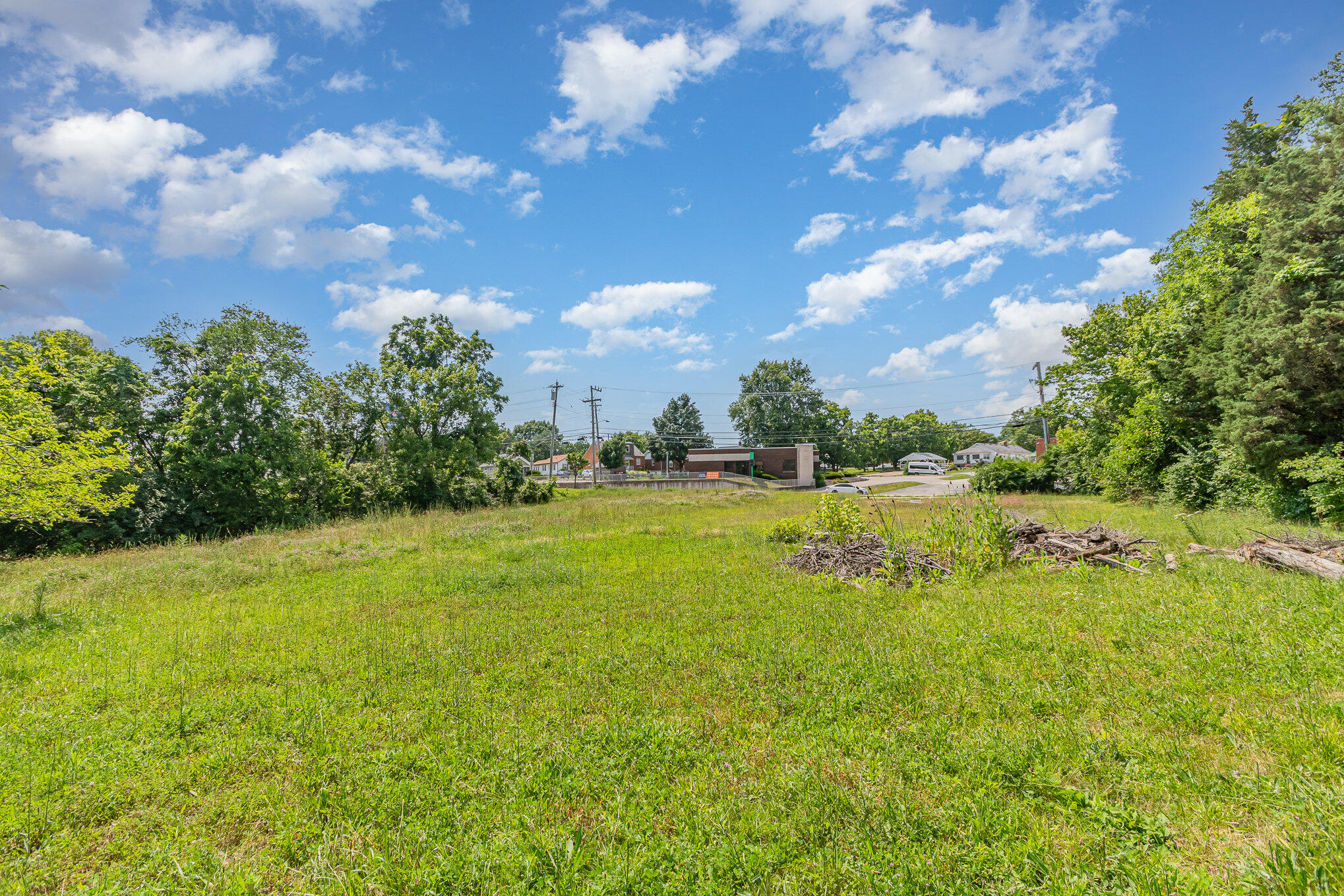 6823 Dixie Hwy Property Photo 8