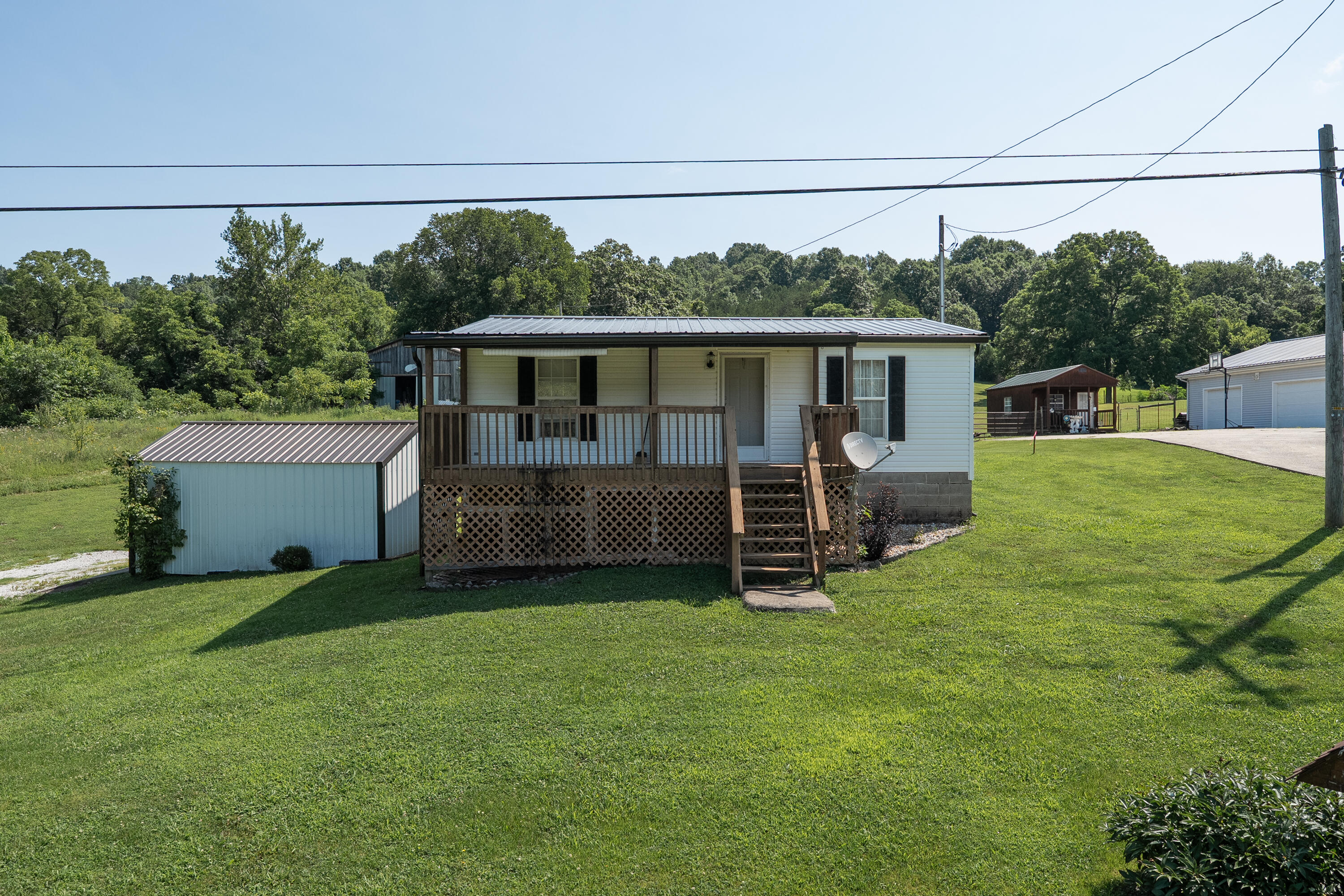 6418 Hwy 17 N Property Photo 1