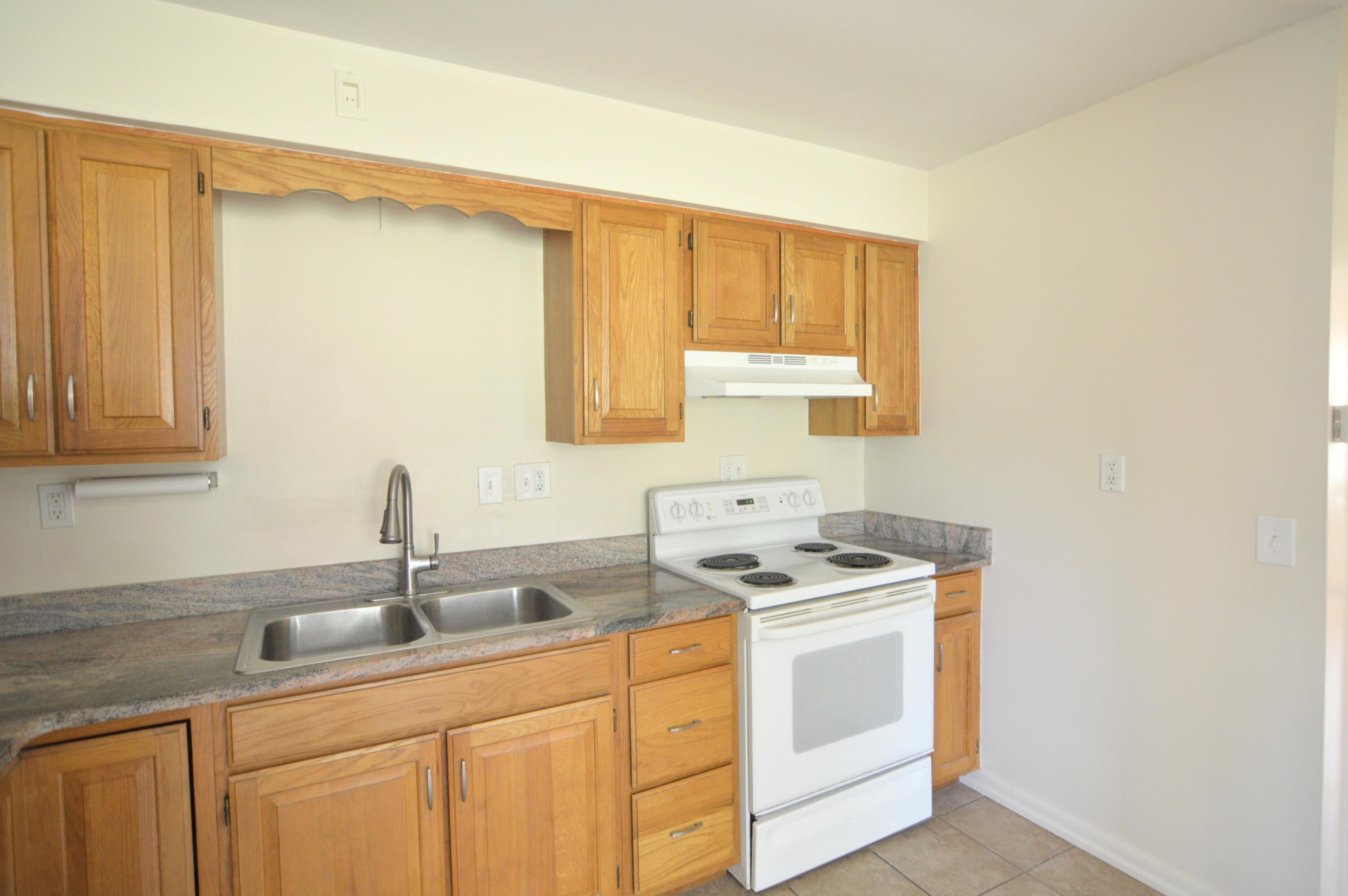644819 Property Photo 13
