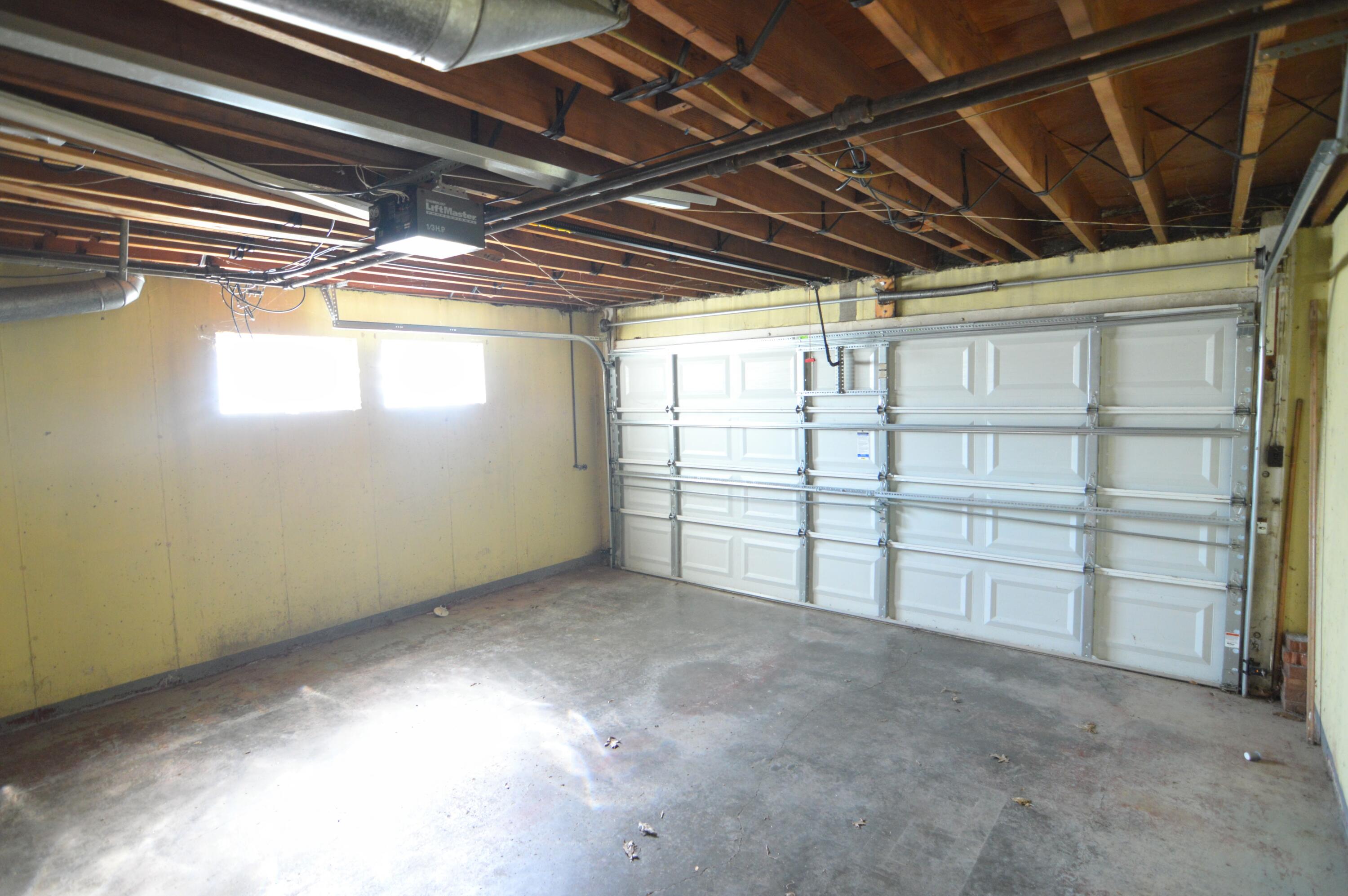 644819 Property Photo 34