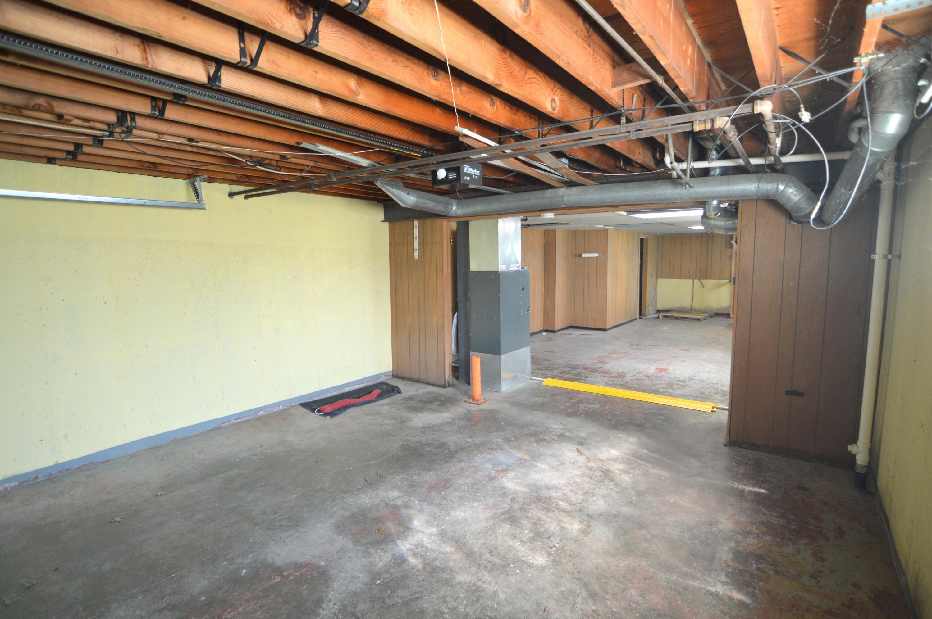 644819 Property Photo 36