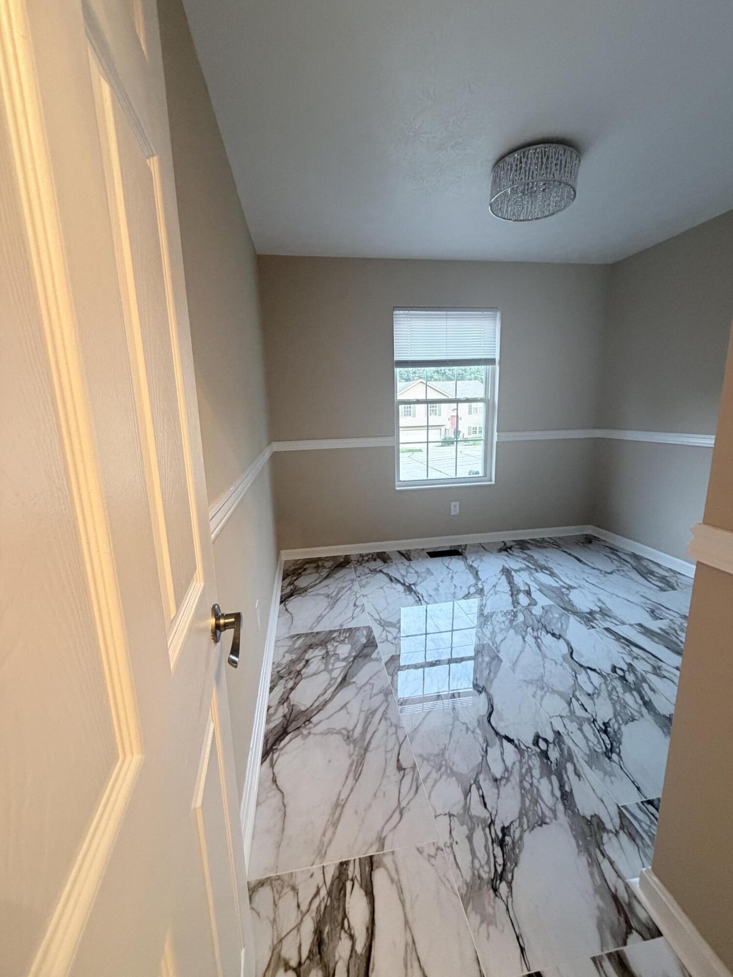 3652 Pondside Court Property Photo 11