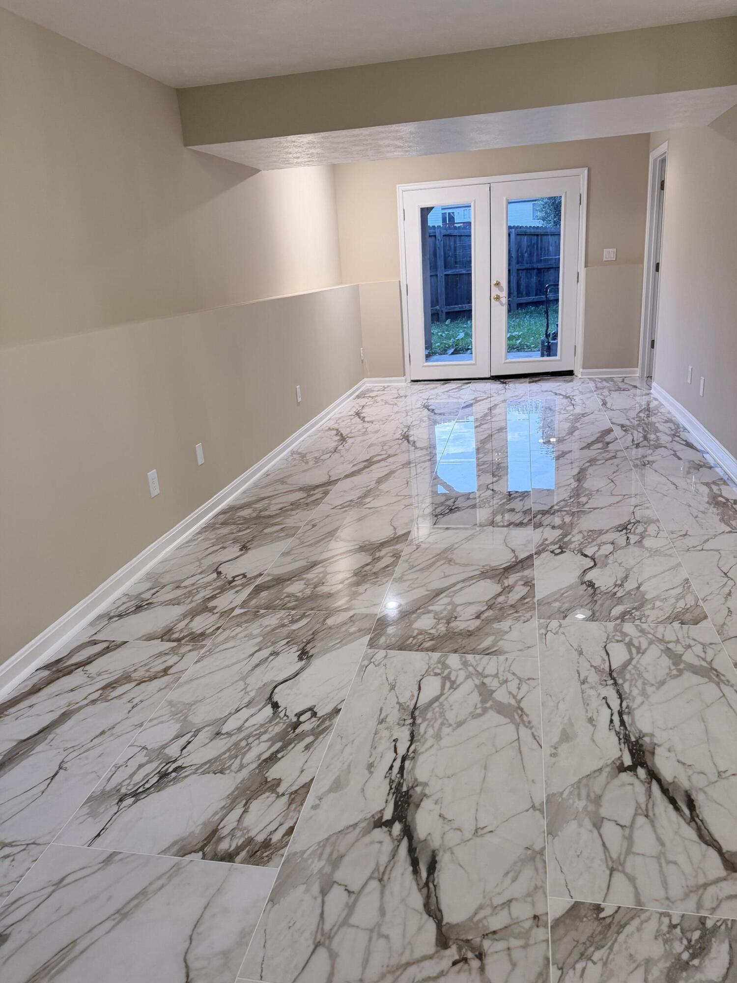 3652 Pondside Court Property Photo 15