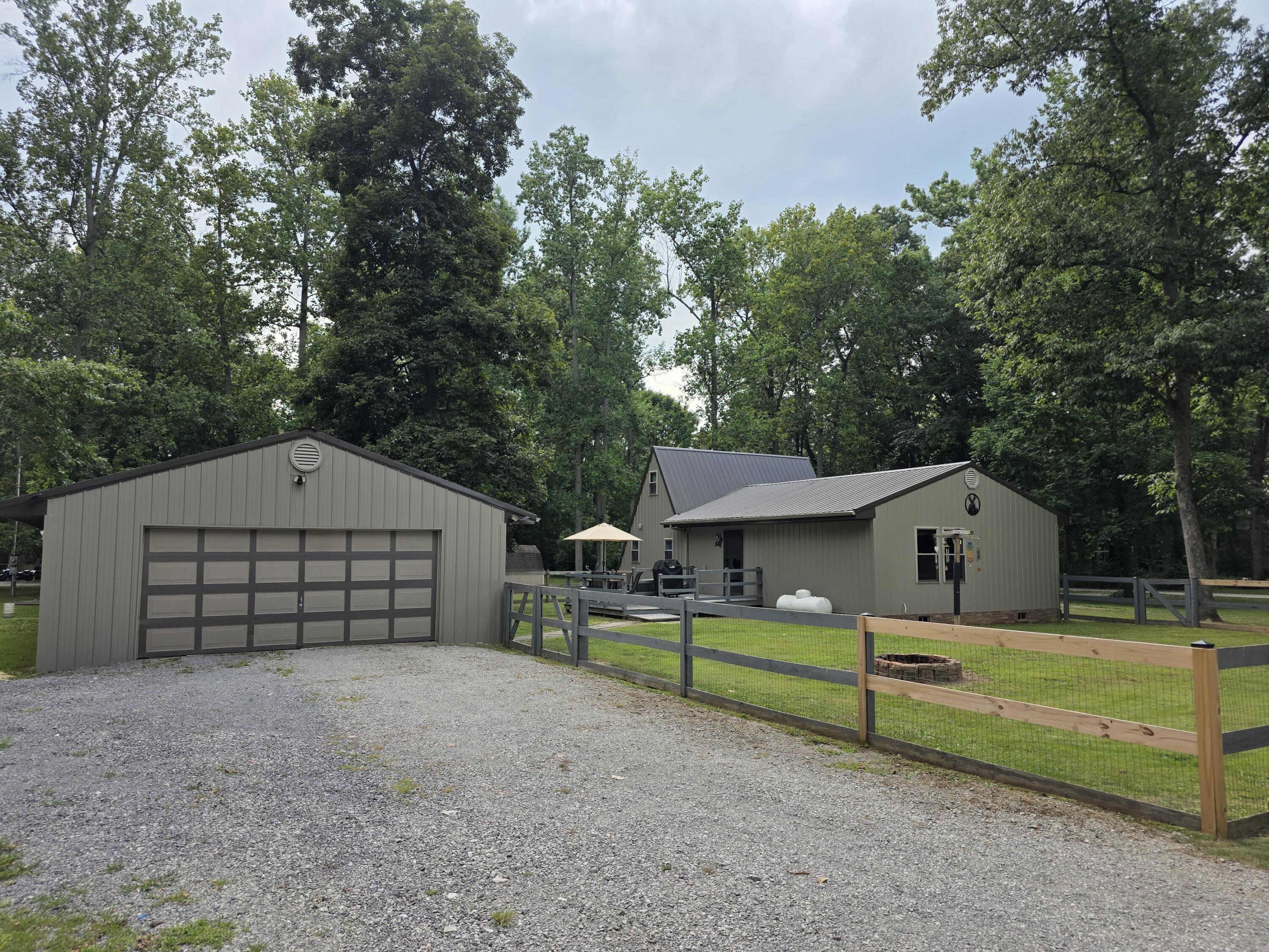 207 Blue Bird Lane