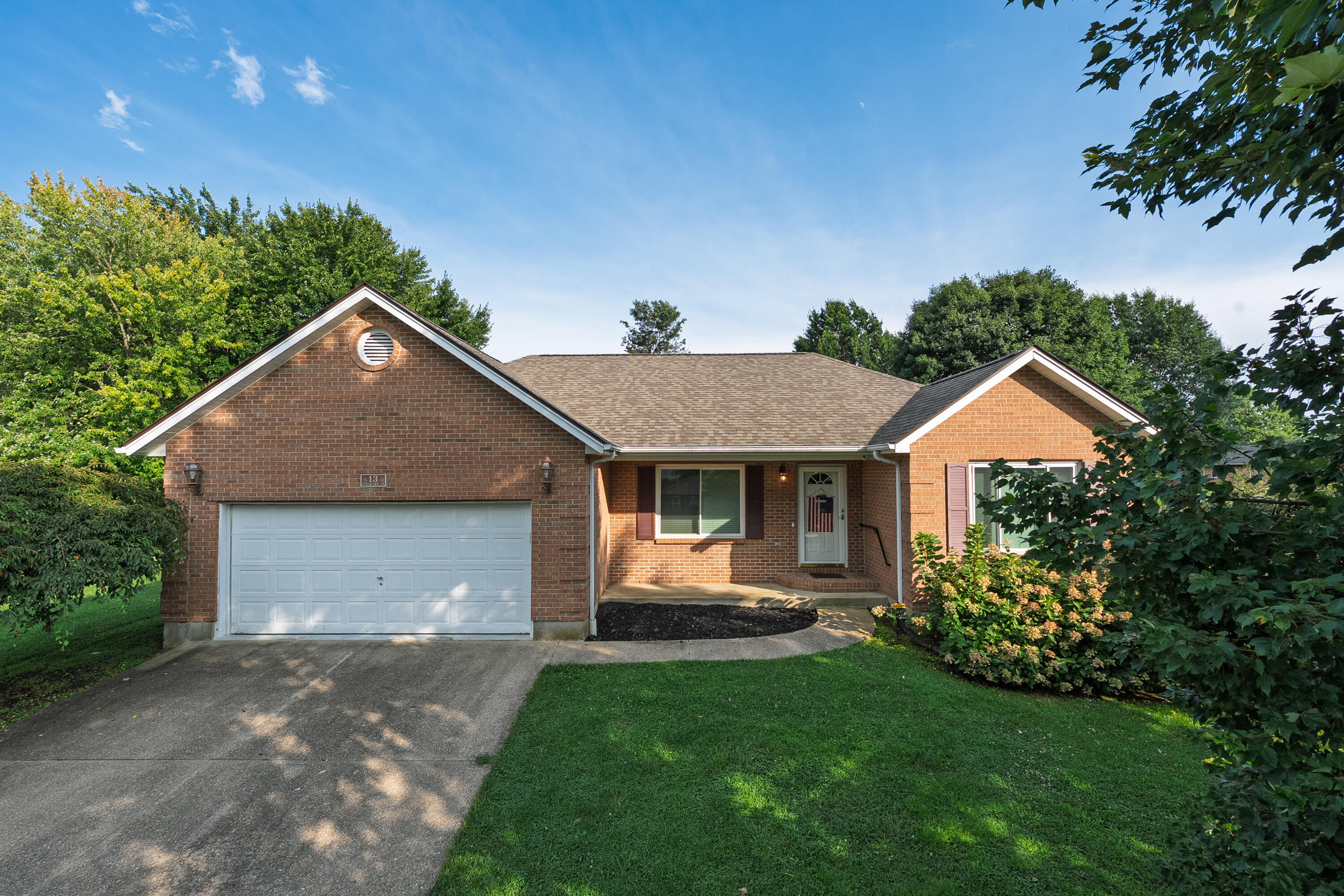 13 Ridge View Circle Property Photo 1