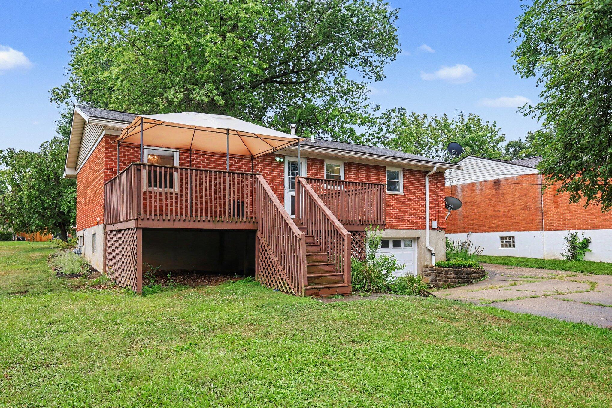 1590 Marcella Drive Property Photo 4