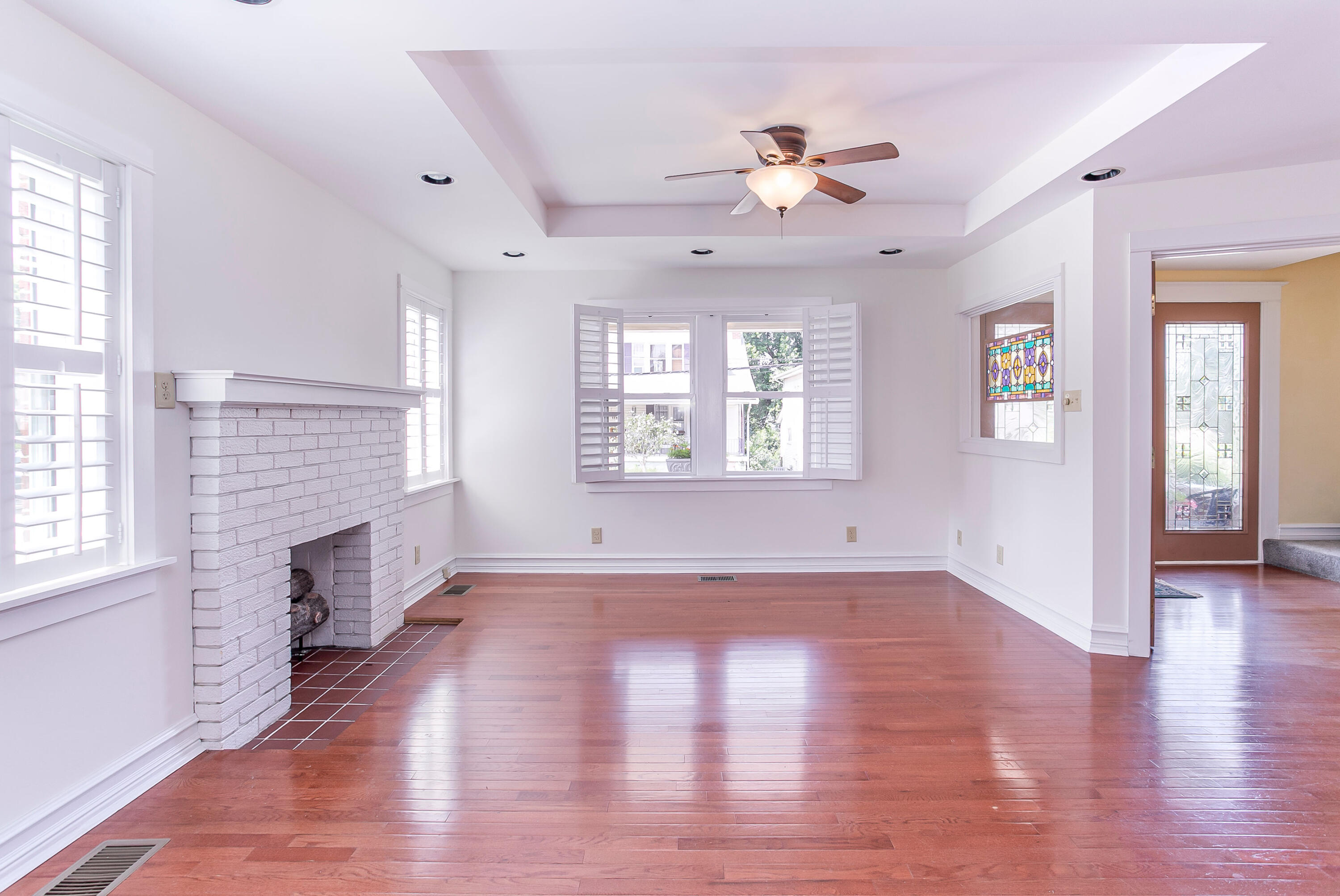 1109 Dayton Avenue Property Photo 8