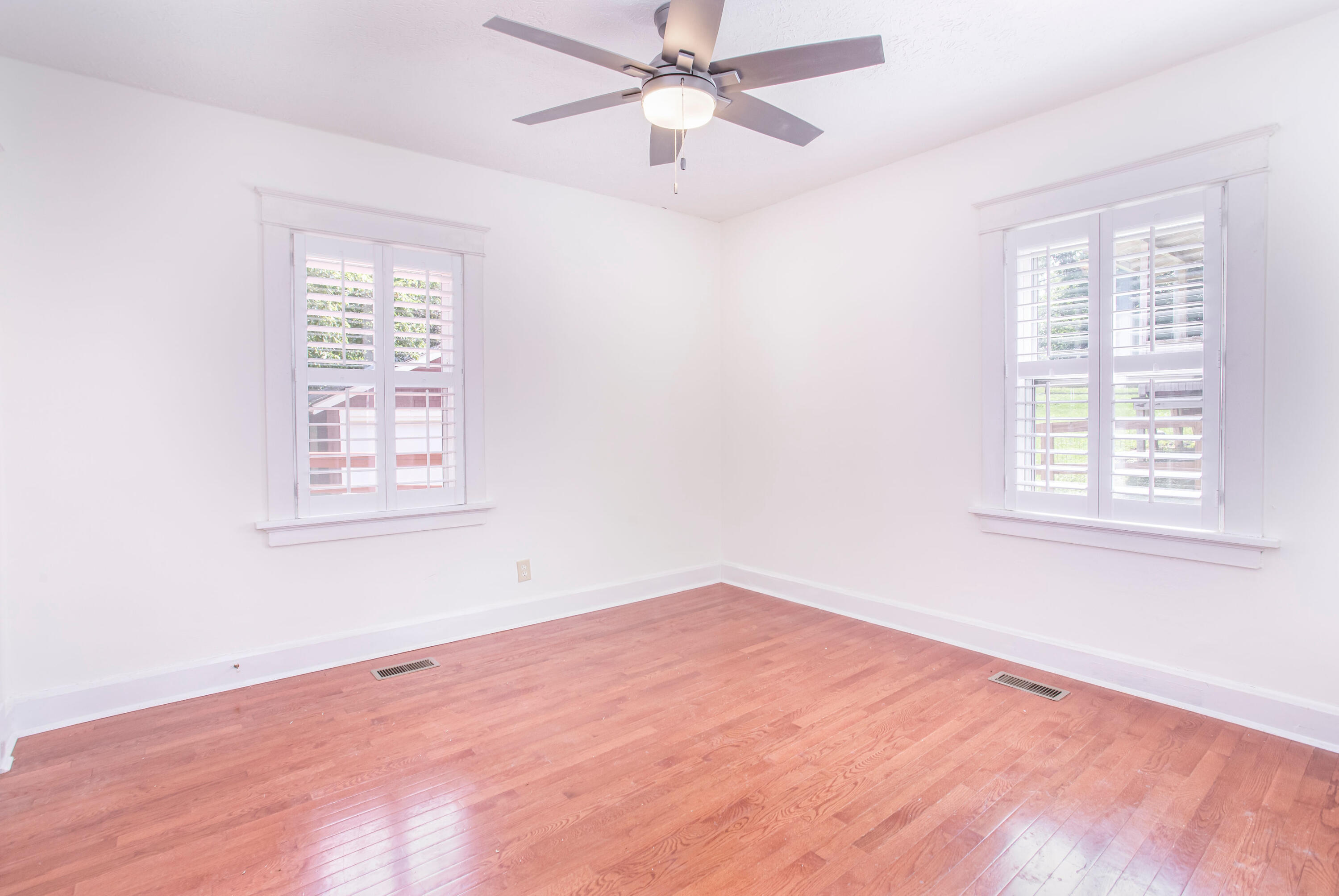 1109 Dayton Avenue Property Photo 19
