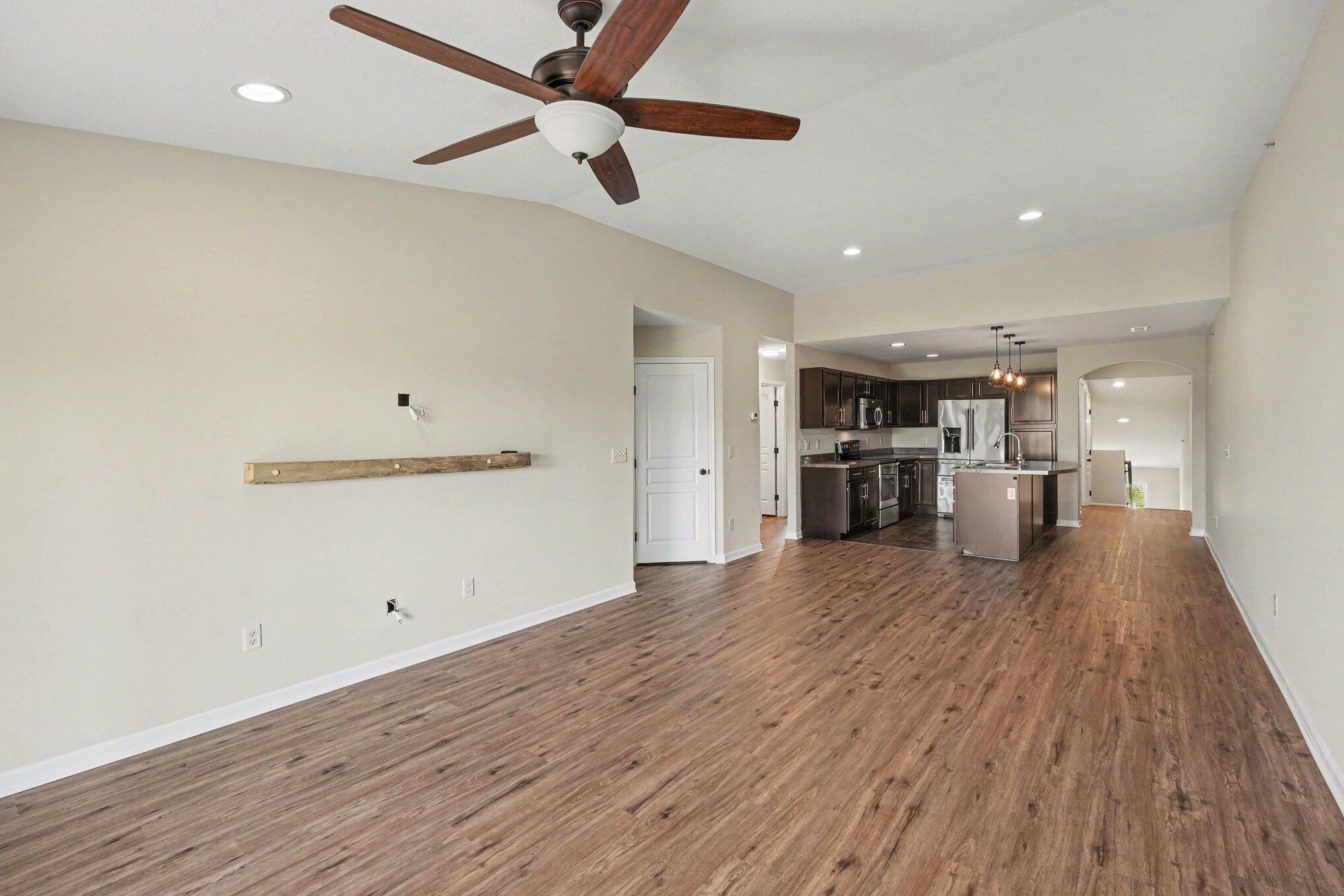 6069 Boulder View Property Photo 6