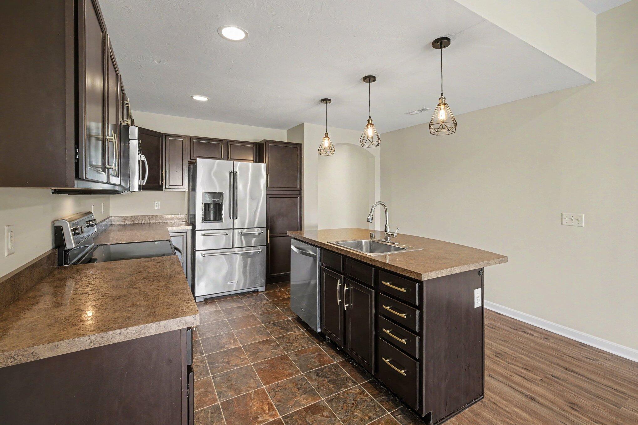 6069 Boulder View Property Photo 9