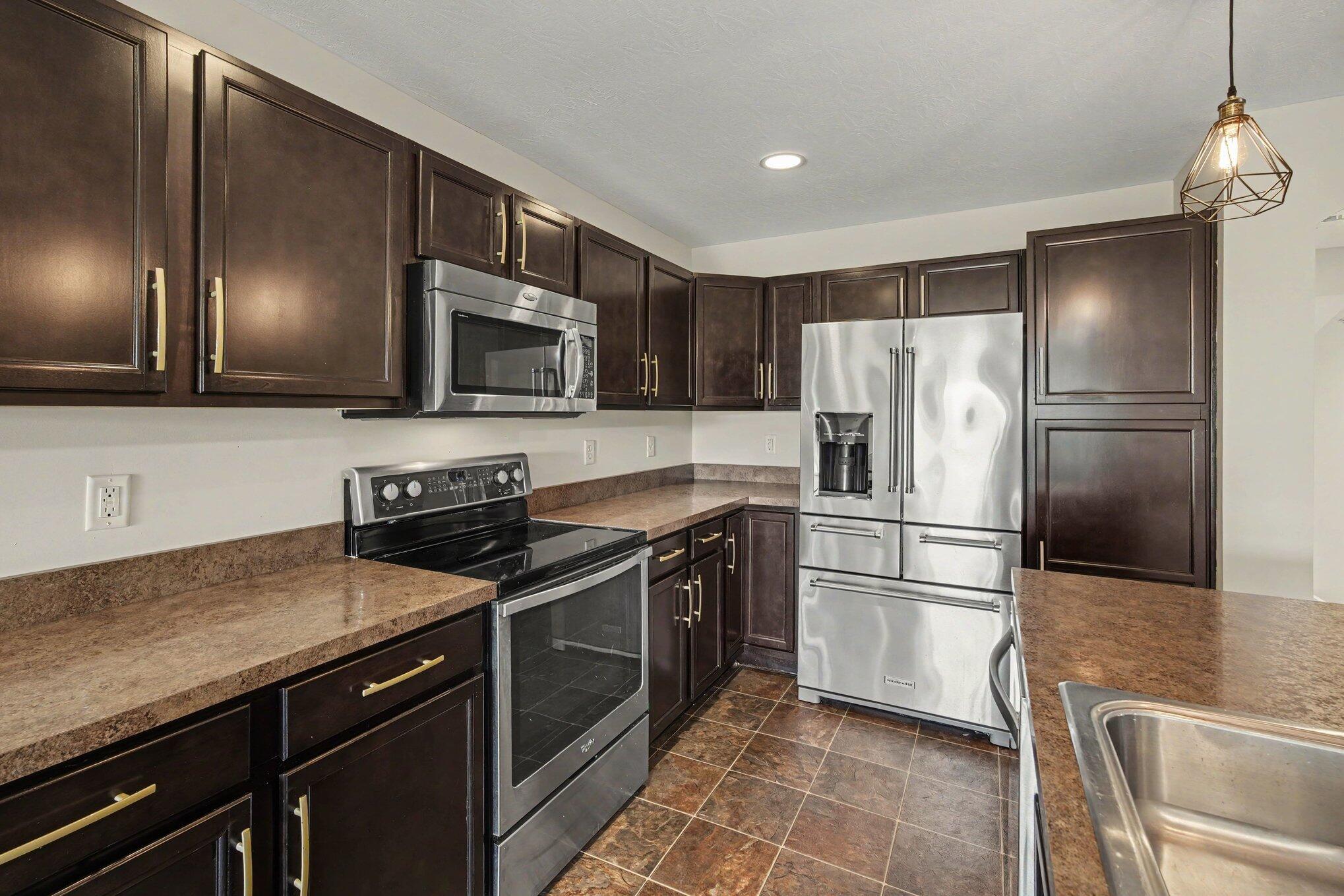 6069 Boulder View Property Photo 10
