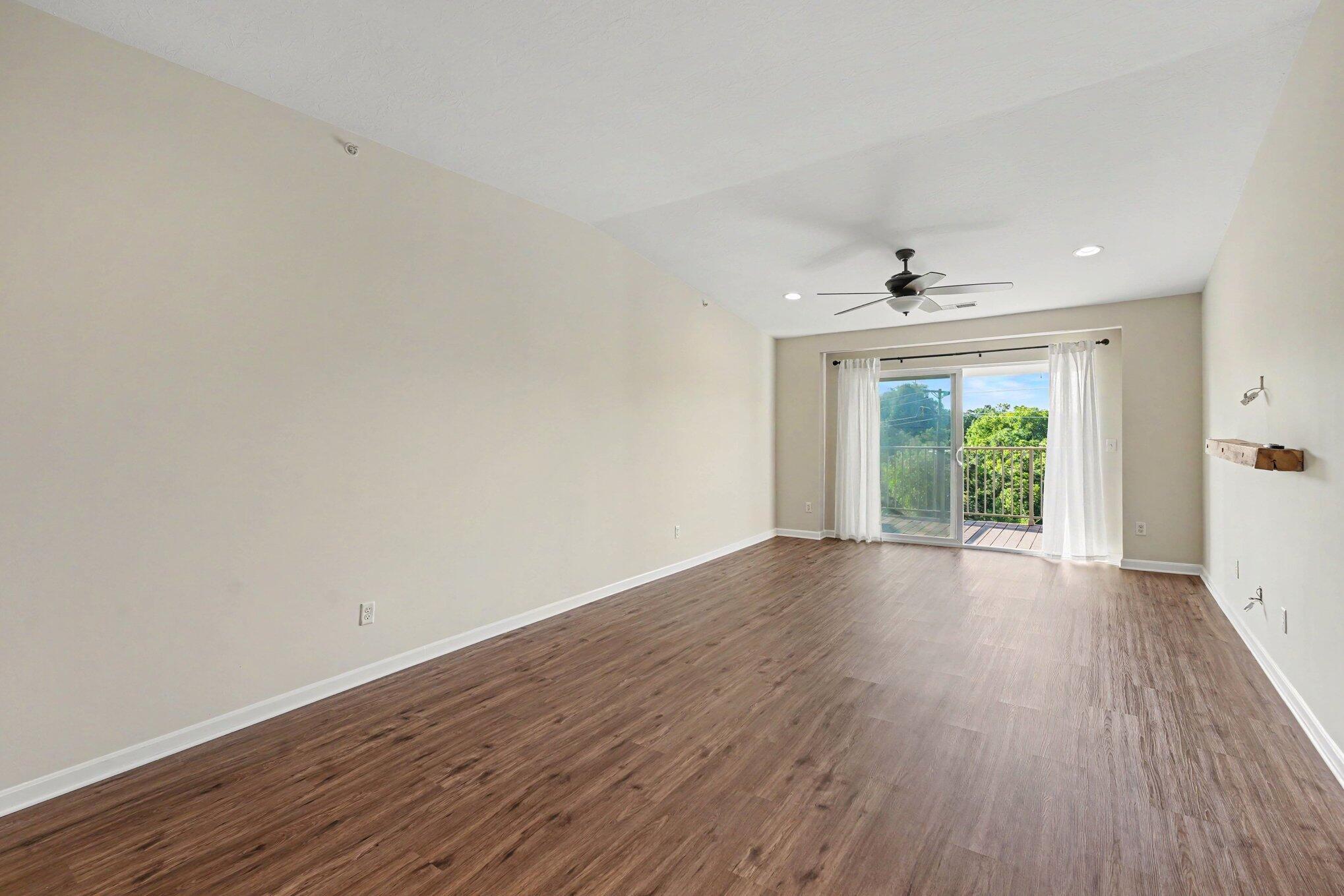 6069 Boulder View Property Photo 12