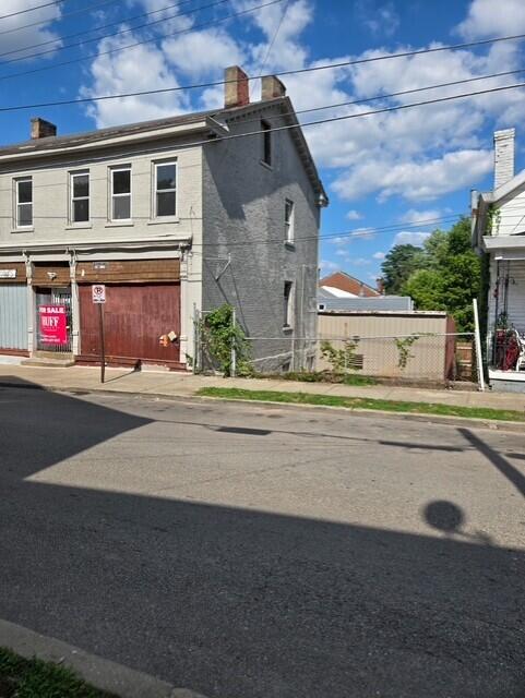 940 Western Avenue Property Photo 2
