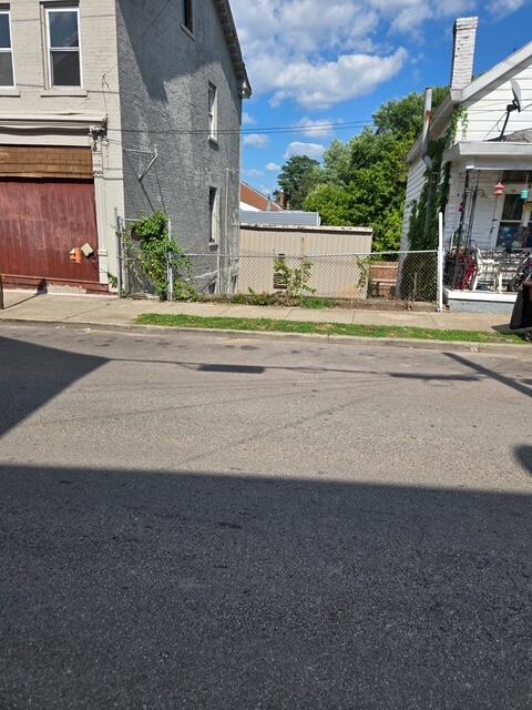 940 Western Avenue Property Photo 4