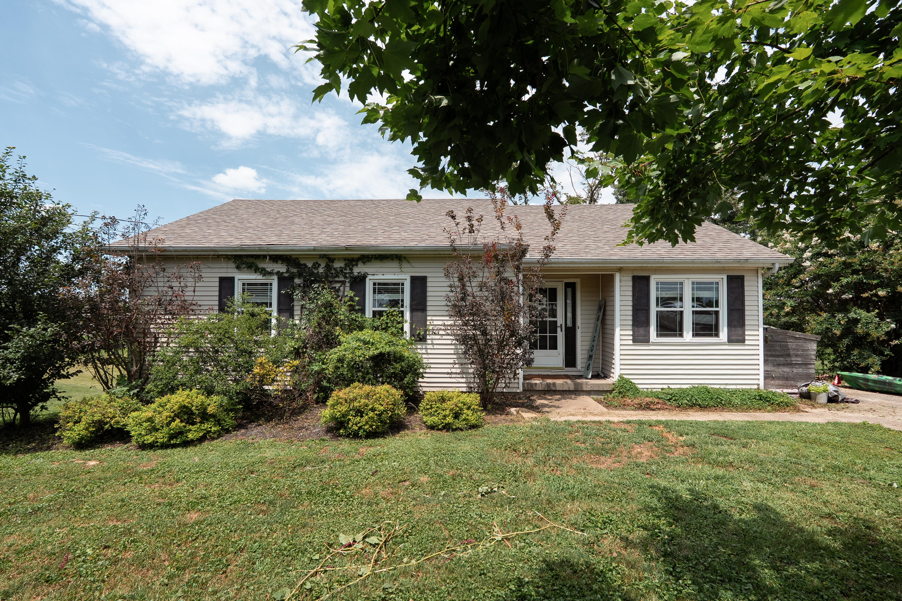 1875 Barnes Road Property Photo 1