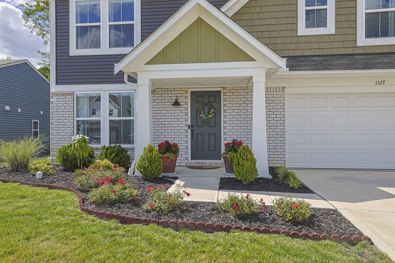 1327 Meadowcrest Circle Property Photo 3