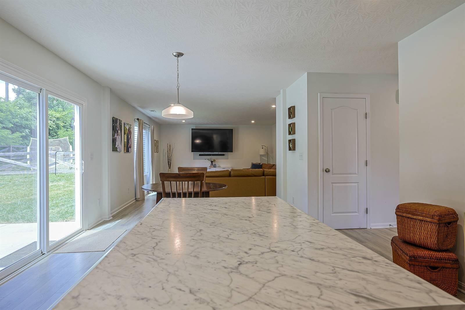 1327 Meadowcrest Circle Property Photo 16