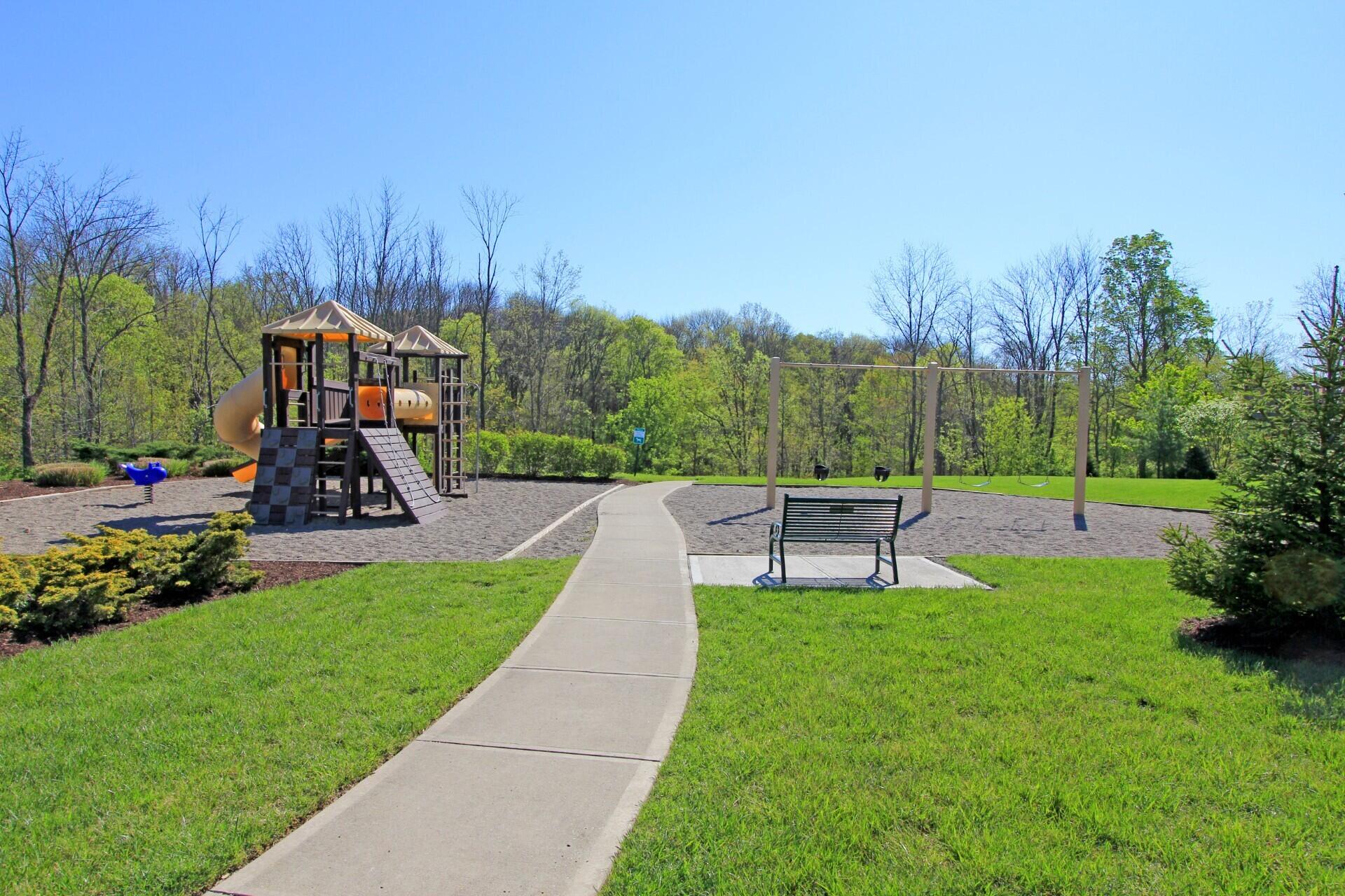1327 Meadowcrest Circle Property Photo 42