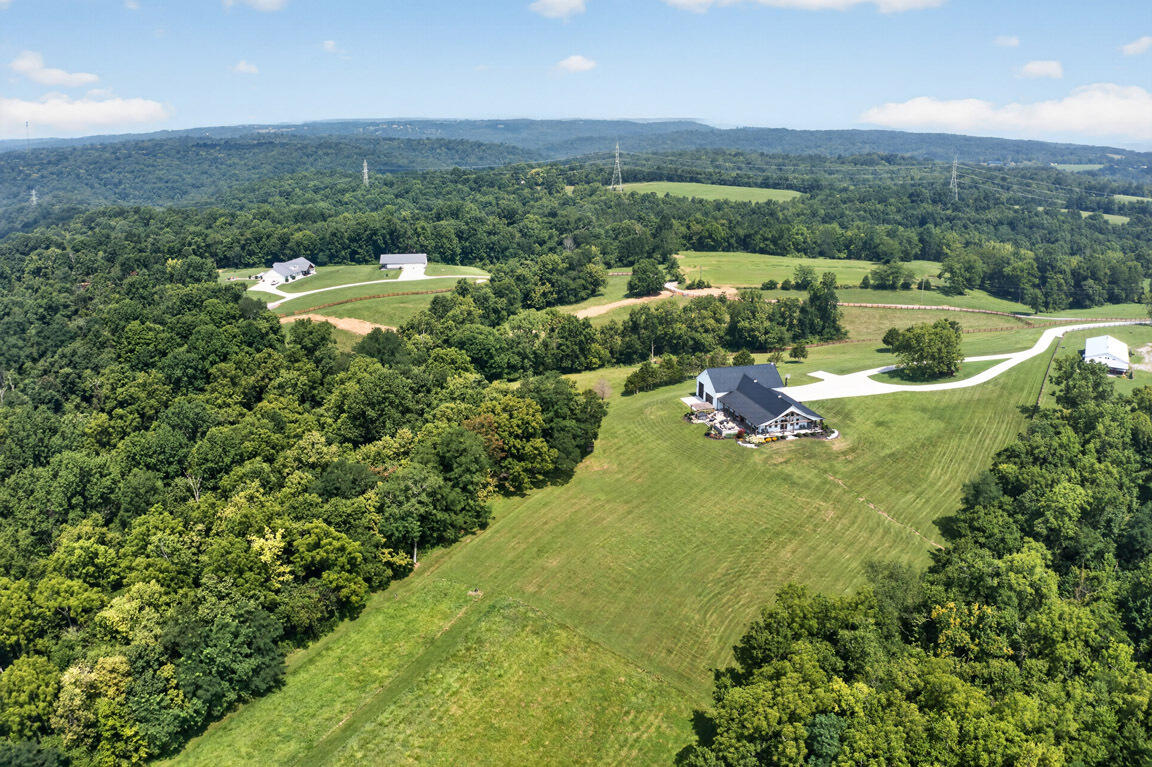 2919 Hwy 16 Property Photo 5