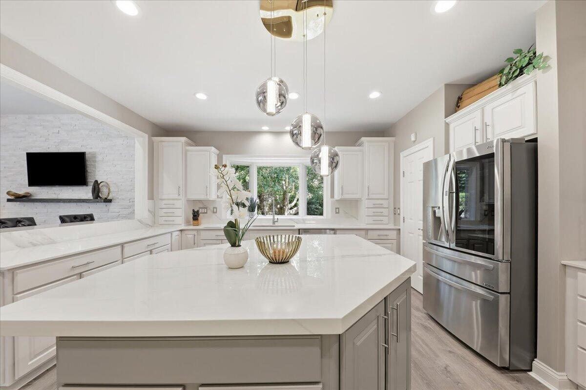 10832 Silver Charm Lane Property Photo 4