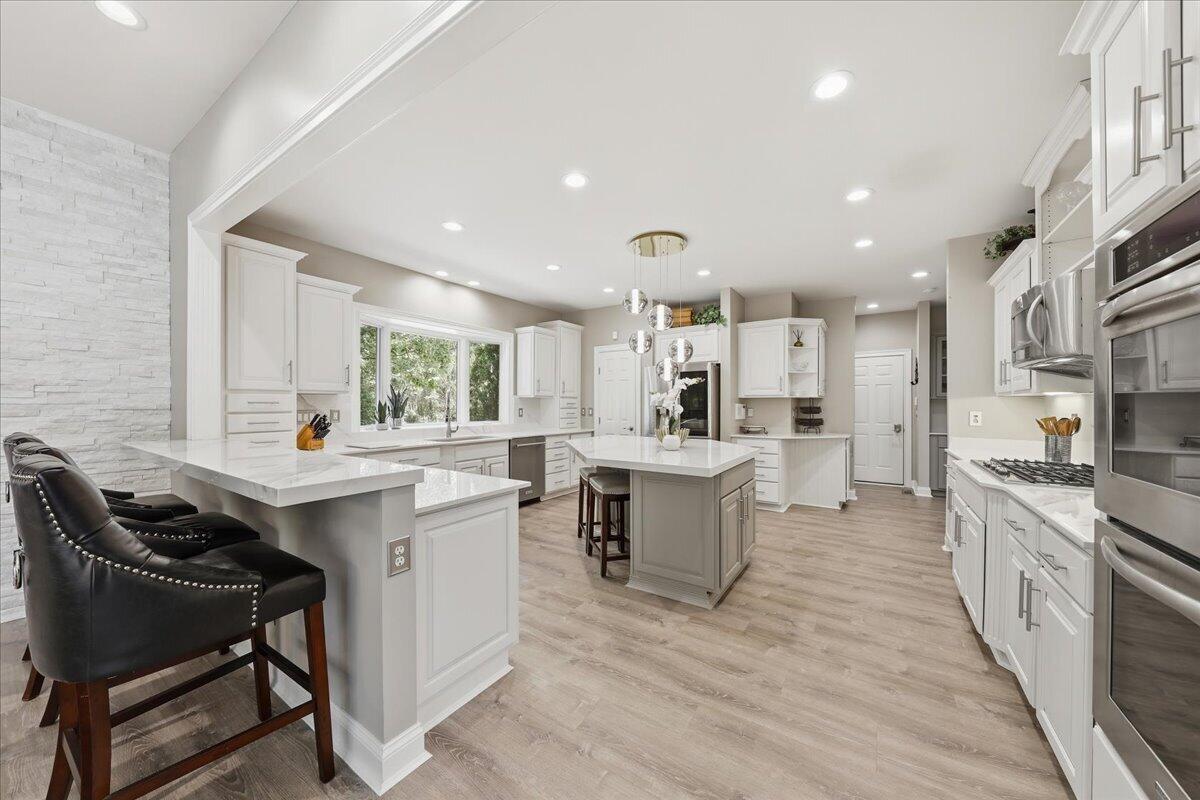 10832 Silver Charm Lane Property Photo 6