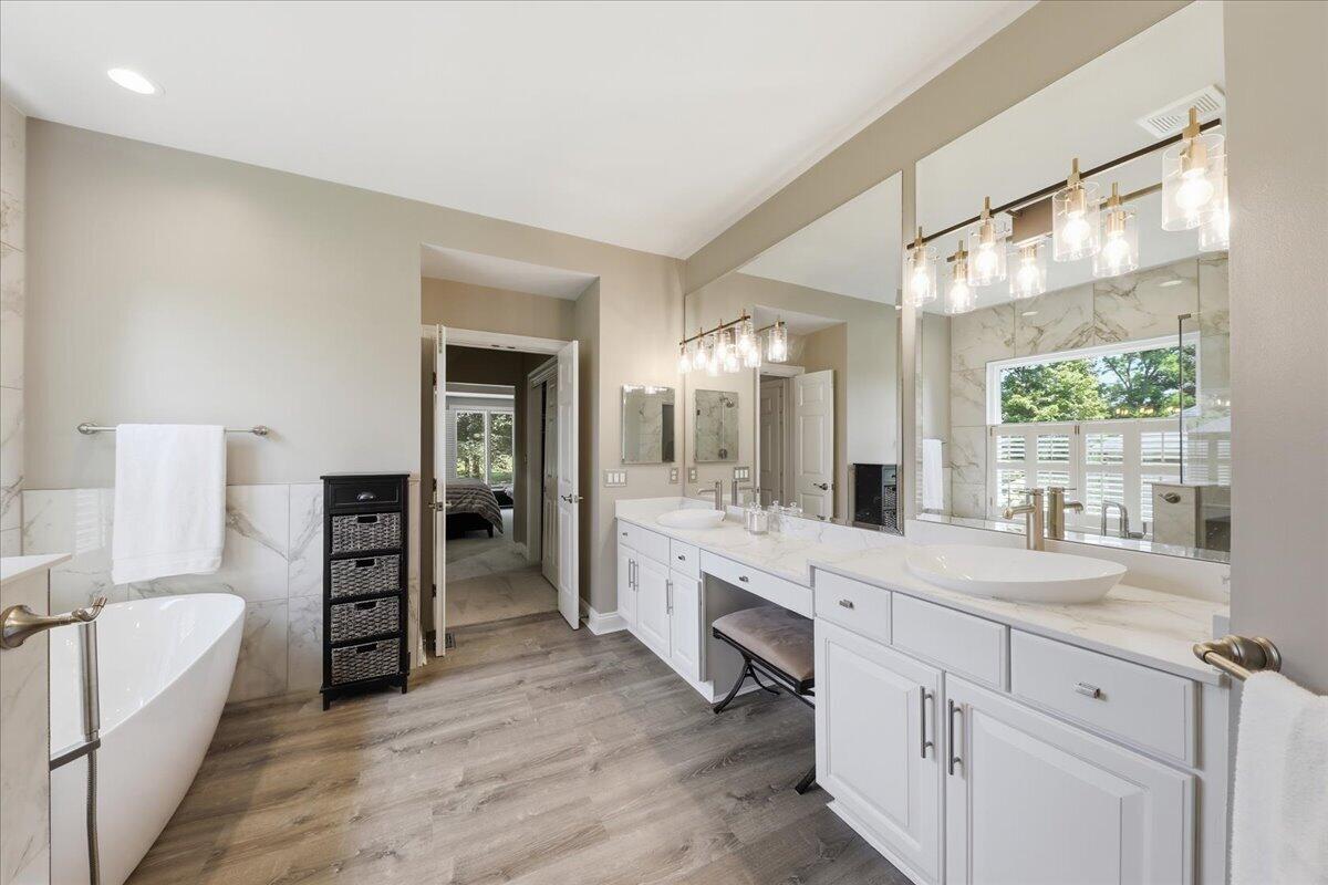 10832 Silver Charm Lane Property Photo 18